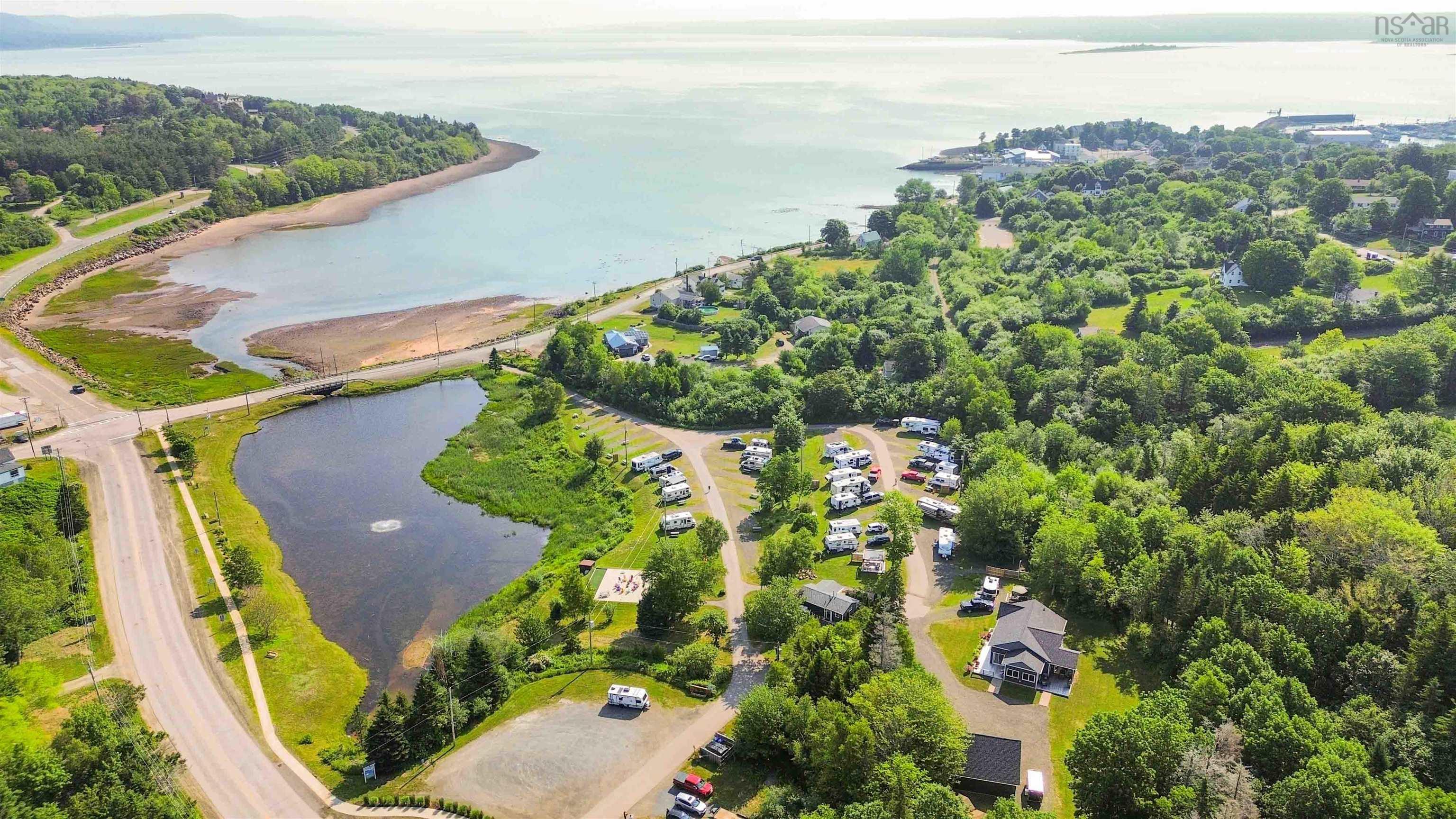 $1,895,000.00: 232/236 Victoria Street, Digby