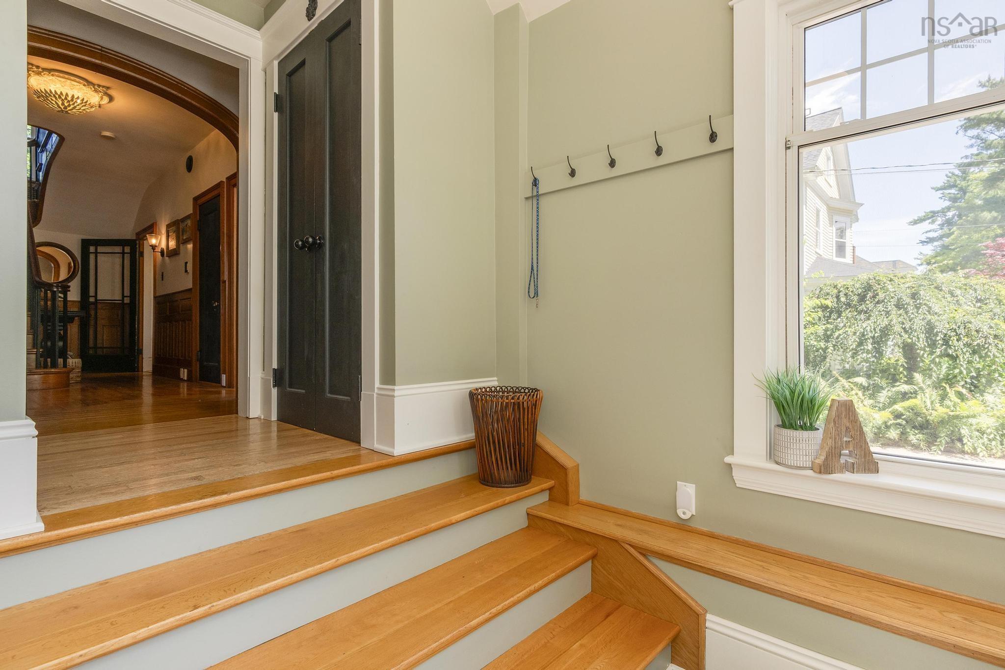 $769,900.00: 57 Alexandra Avenue, Bridgewater