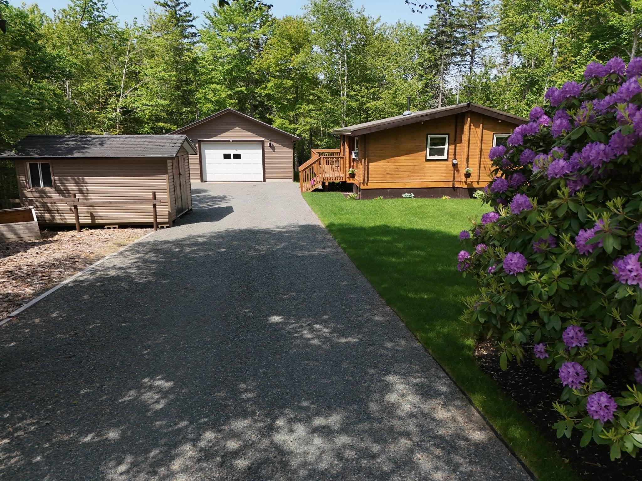 $475,000.00: 293 Greg Rd, Greenfield