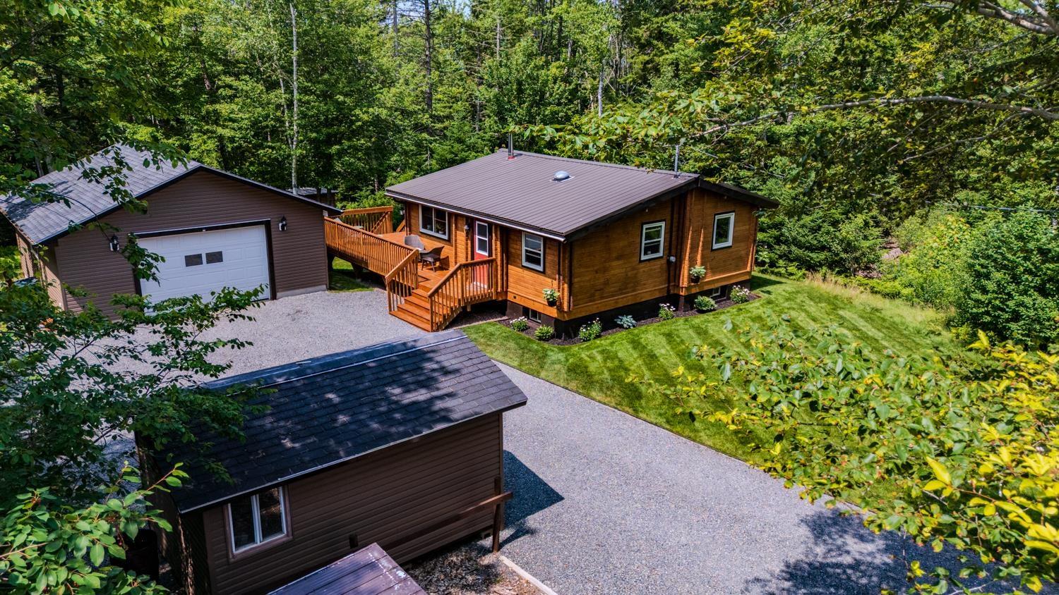 $475,000.00: 293 Greg Rd, Greenfield