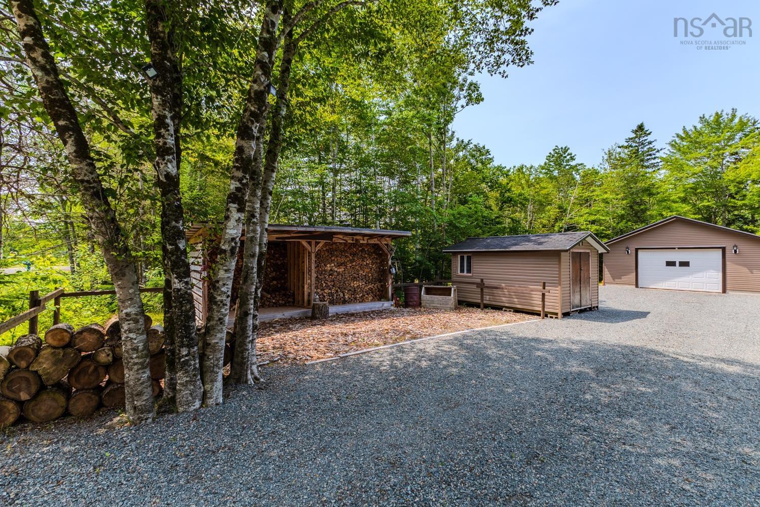 $475,000.00: 293 Greg Rd, Greenfield