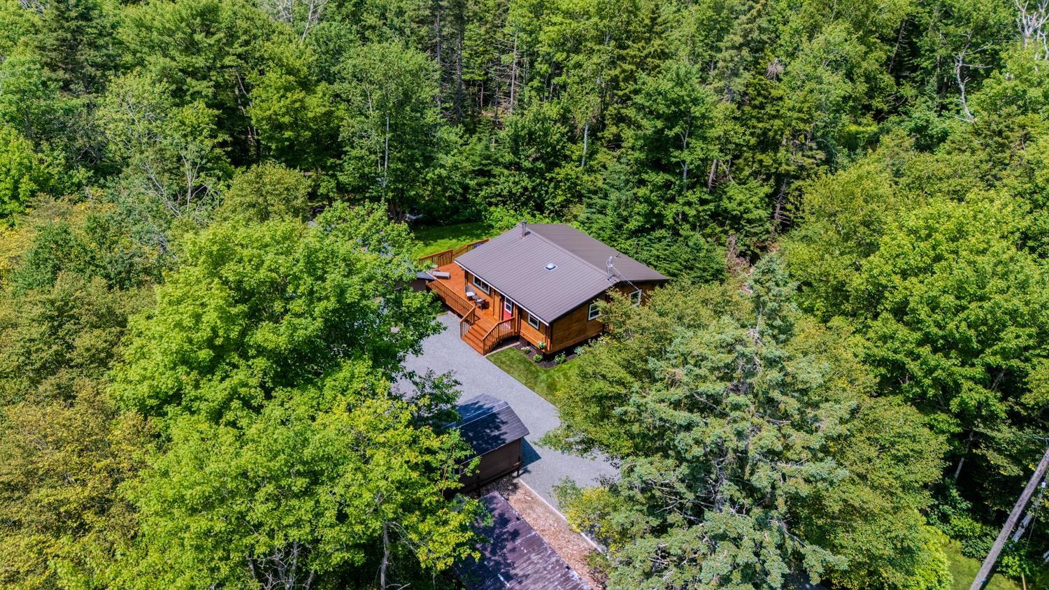 $475,000.00: 293 Greg Rd, Greenfield