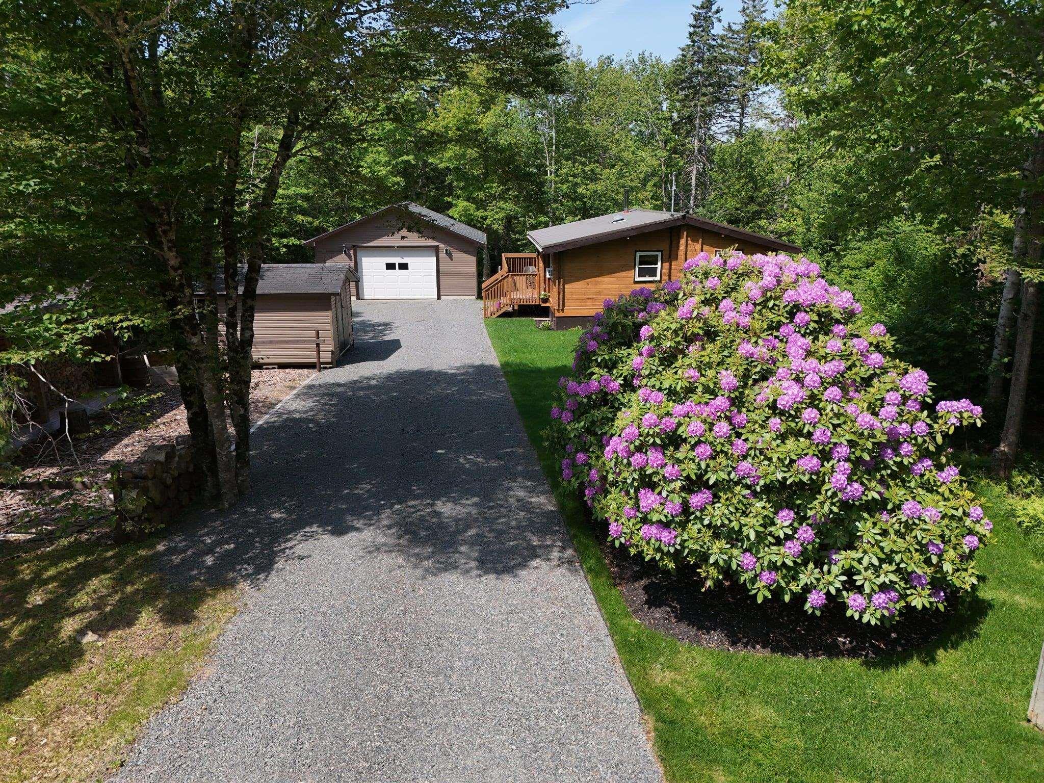 $475,000.00: 293 Greg Rd, Greenfield