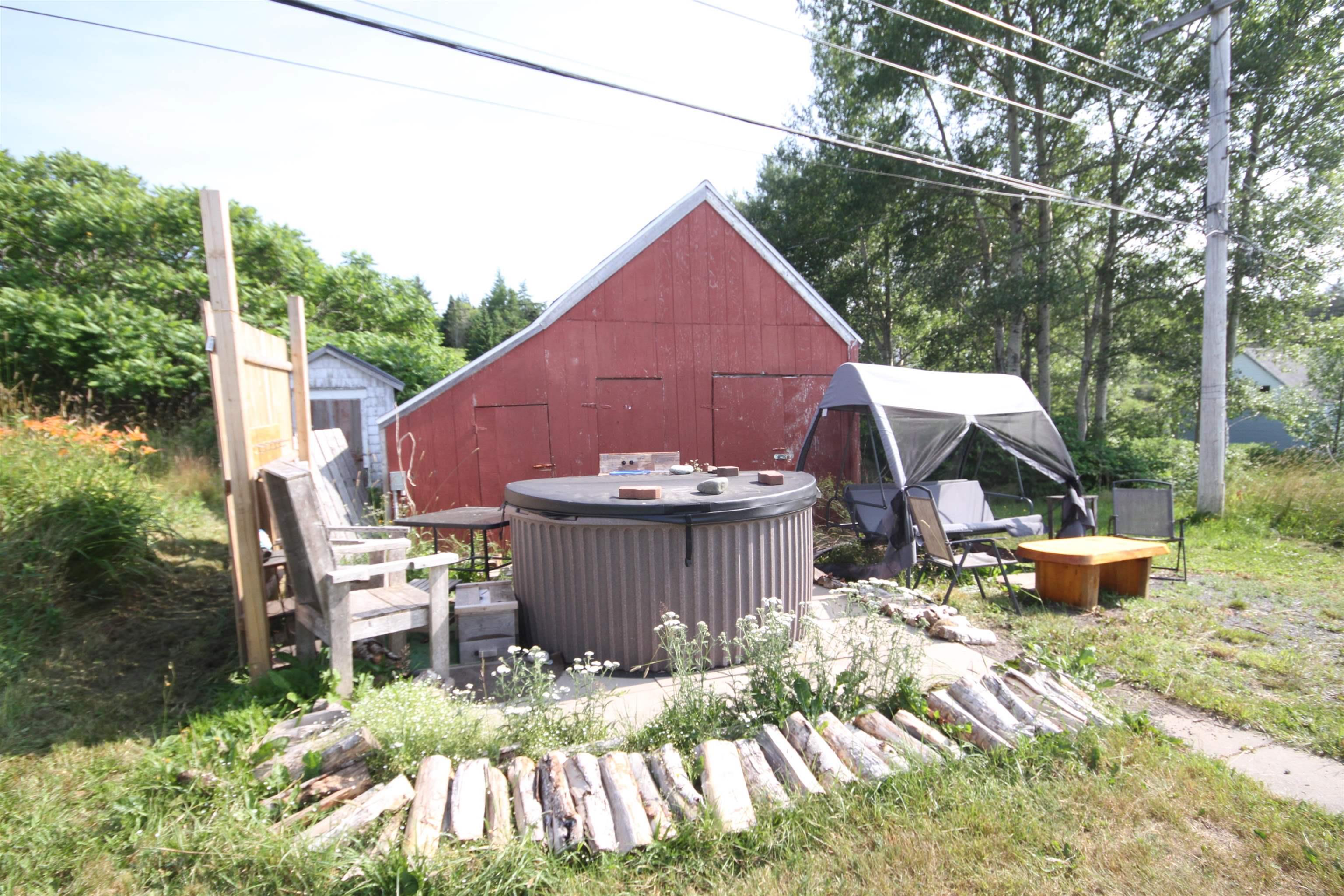 $165,000.00: 2804 Highway 320, Poulamon