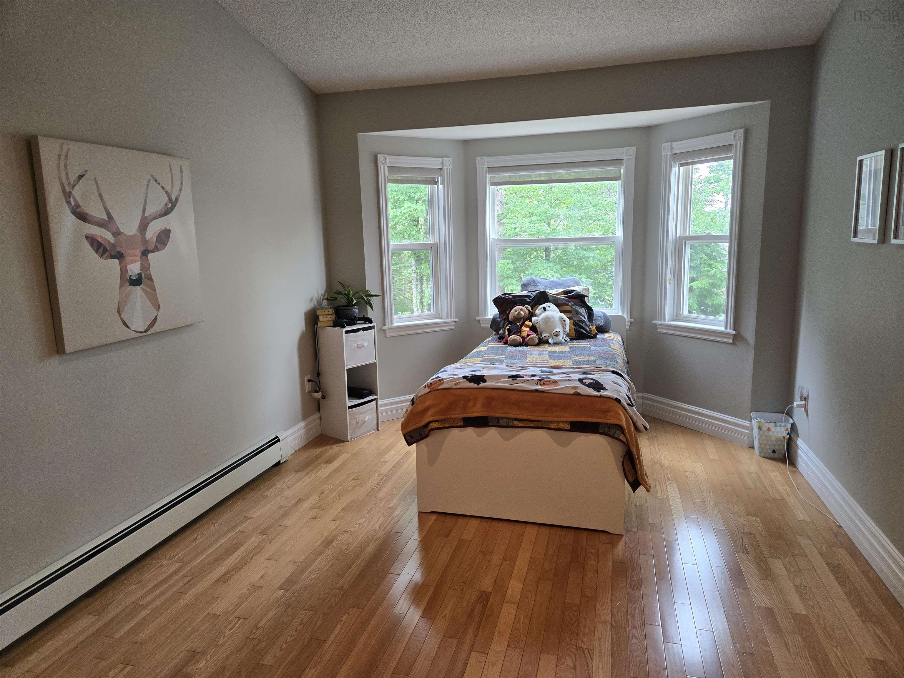 $389,900.00: 435 Glen Allan Drive, Bridgewater