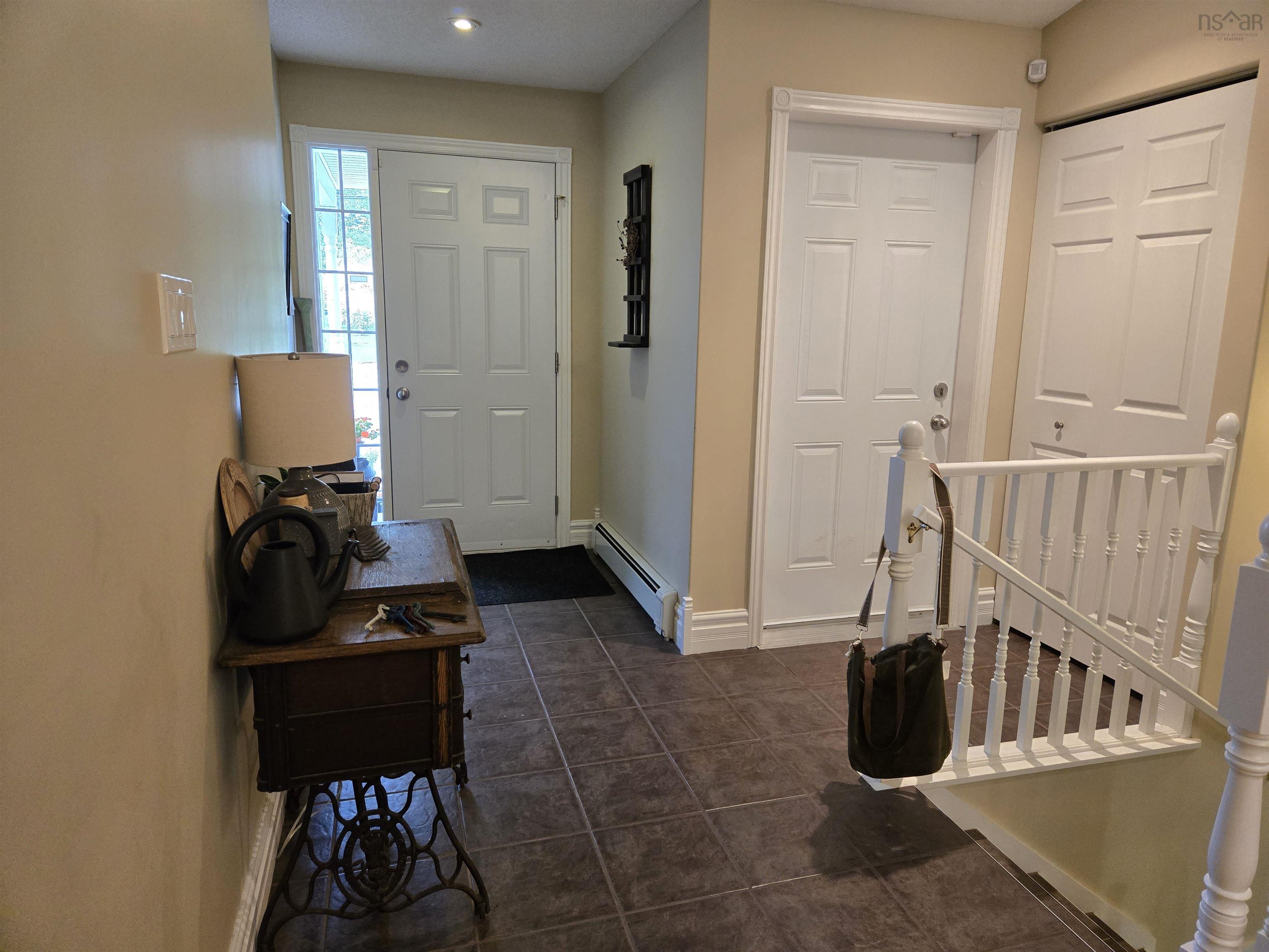 $389,900.00: 435 Glen Allan Drive, Bridgewater