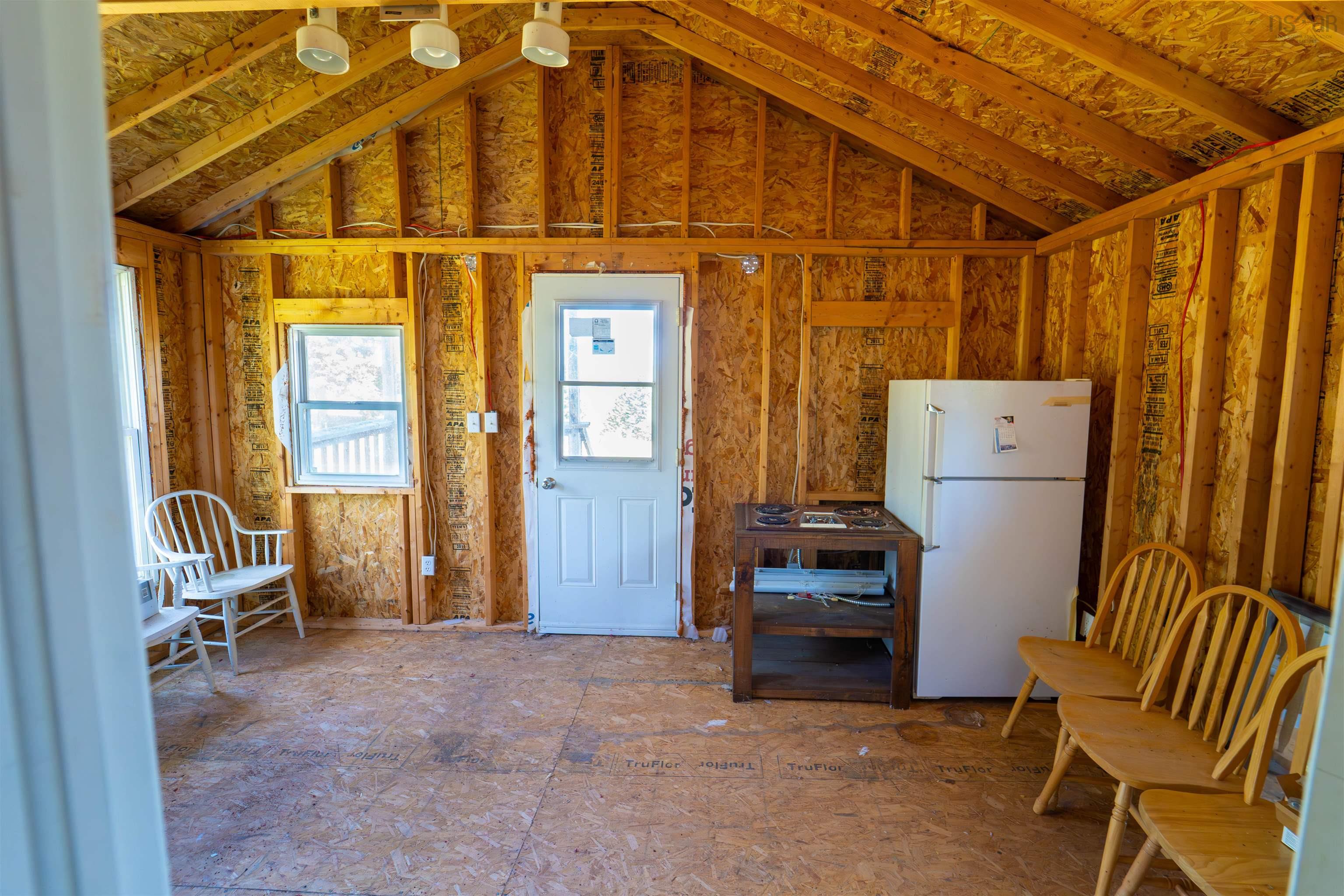 $295,900.00: 1286 Elderkin Road, Apple River