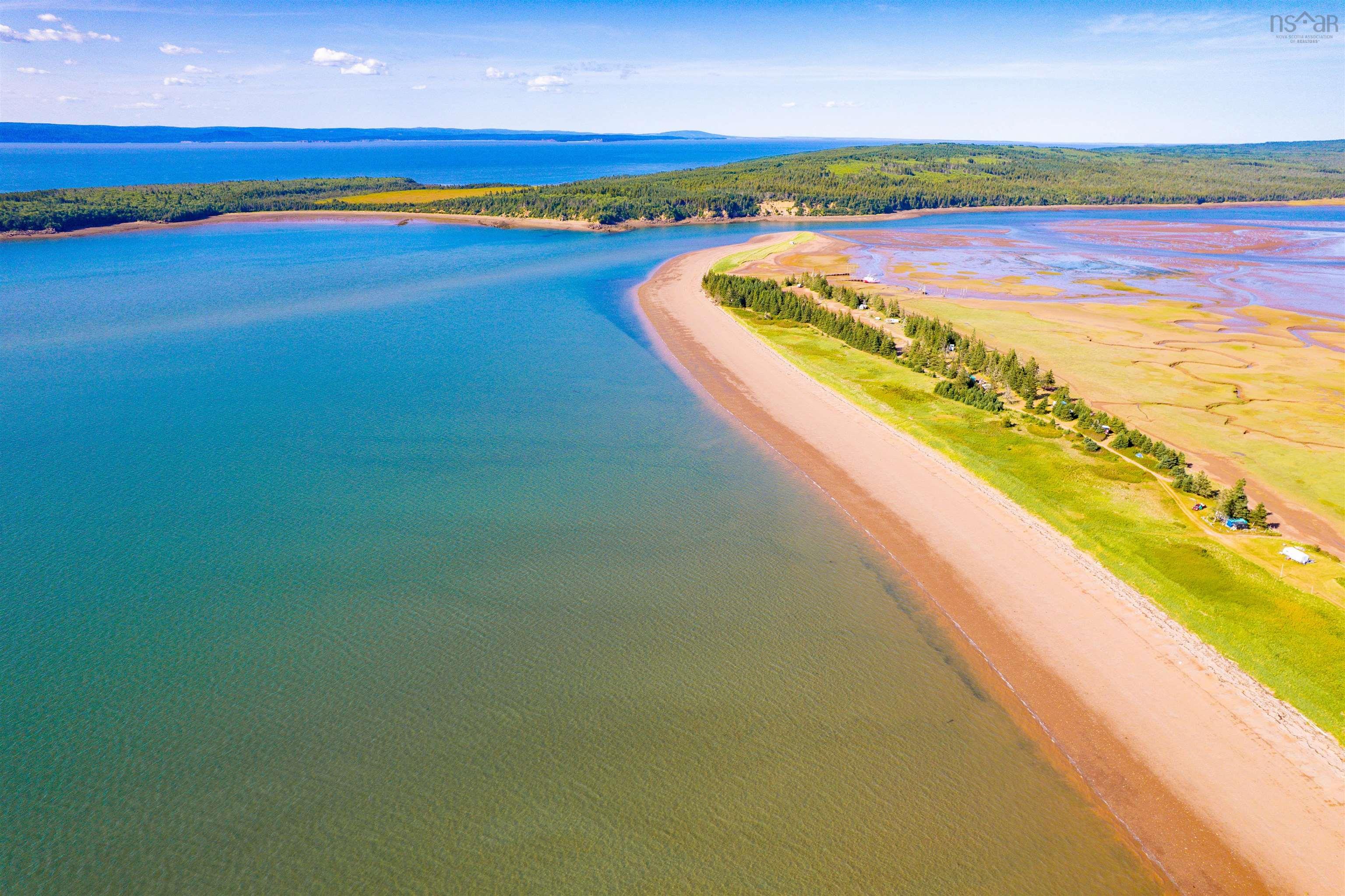 $295,900.00: 1286 Elderkin Road, Apple River