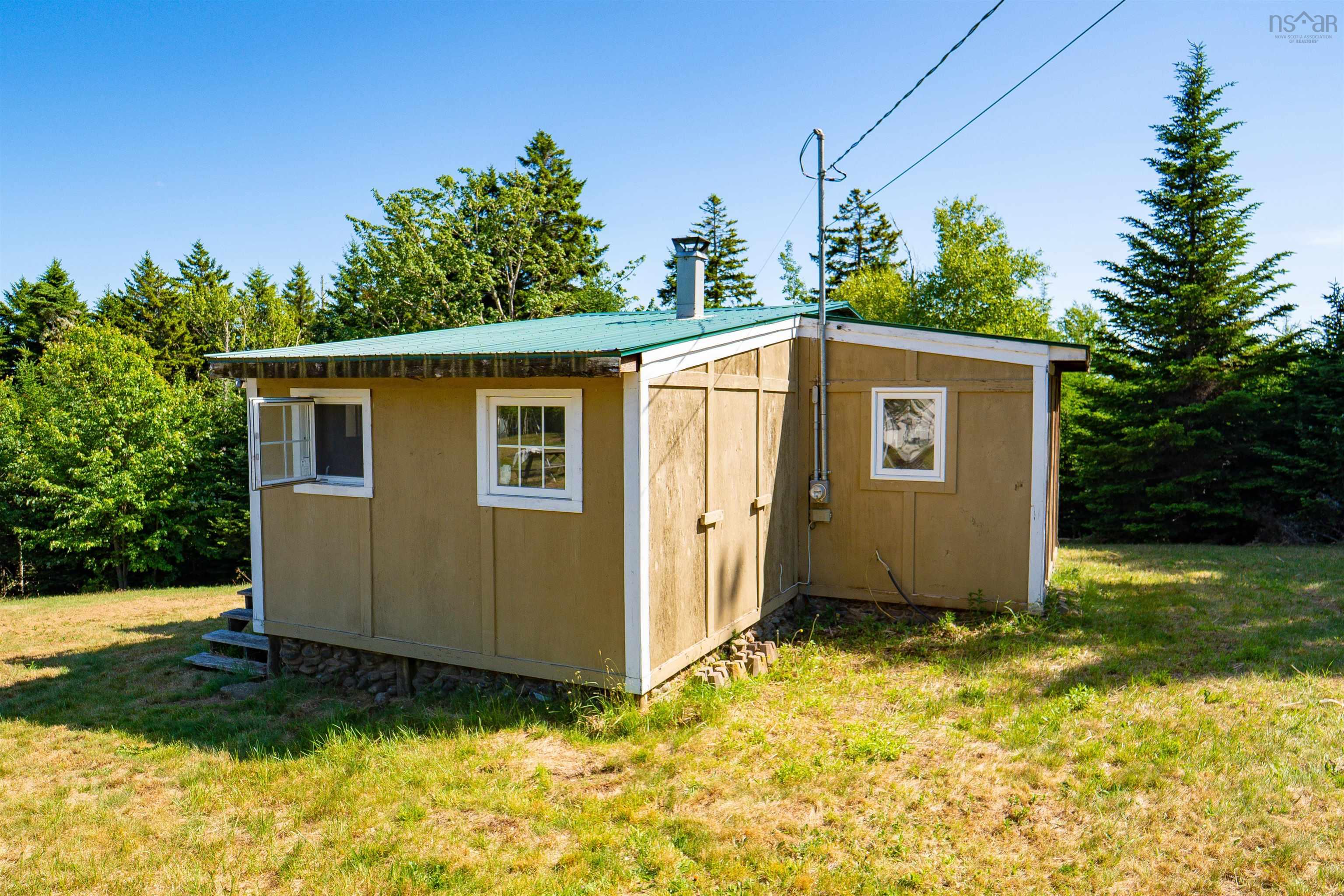 $295,900.00: 1286 Elderkin Road, Apple River