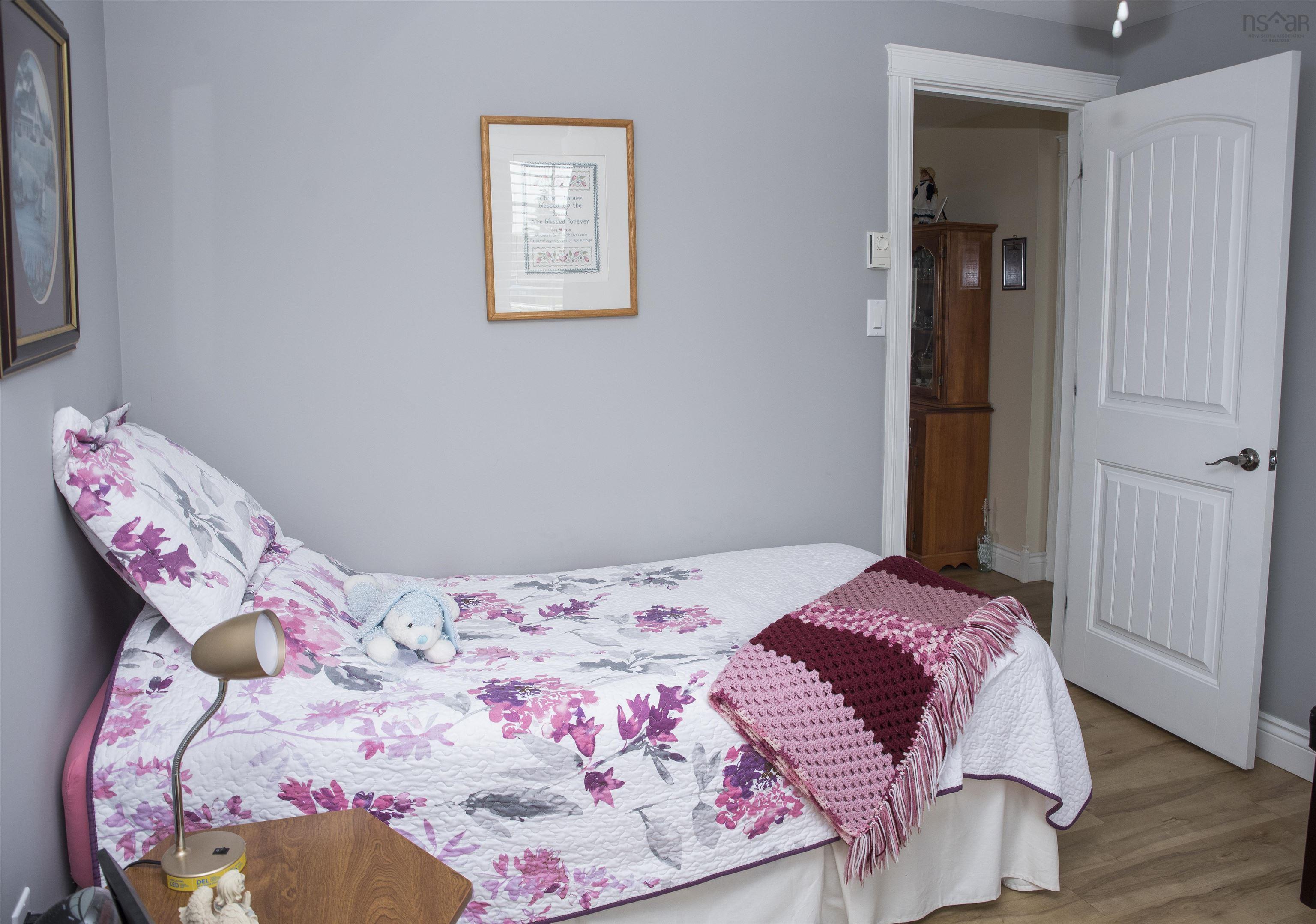 $275,000.00: 43 Lingan Street Street, Dominion