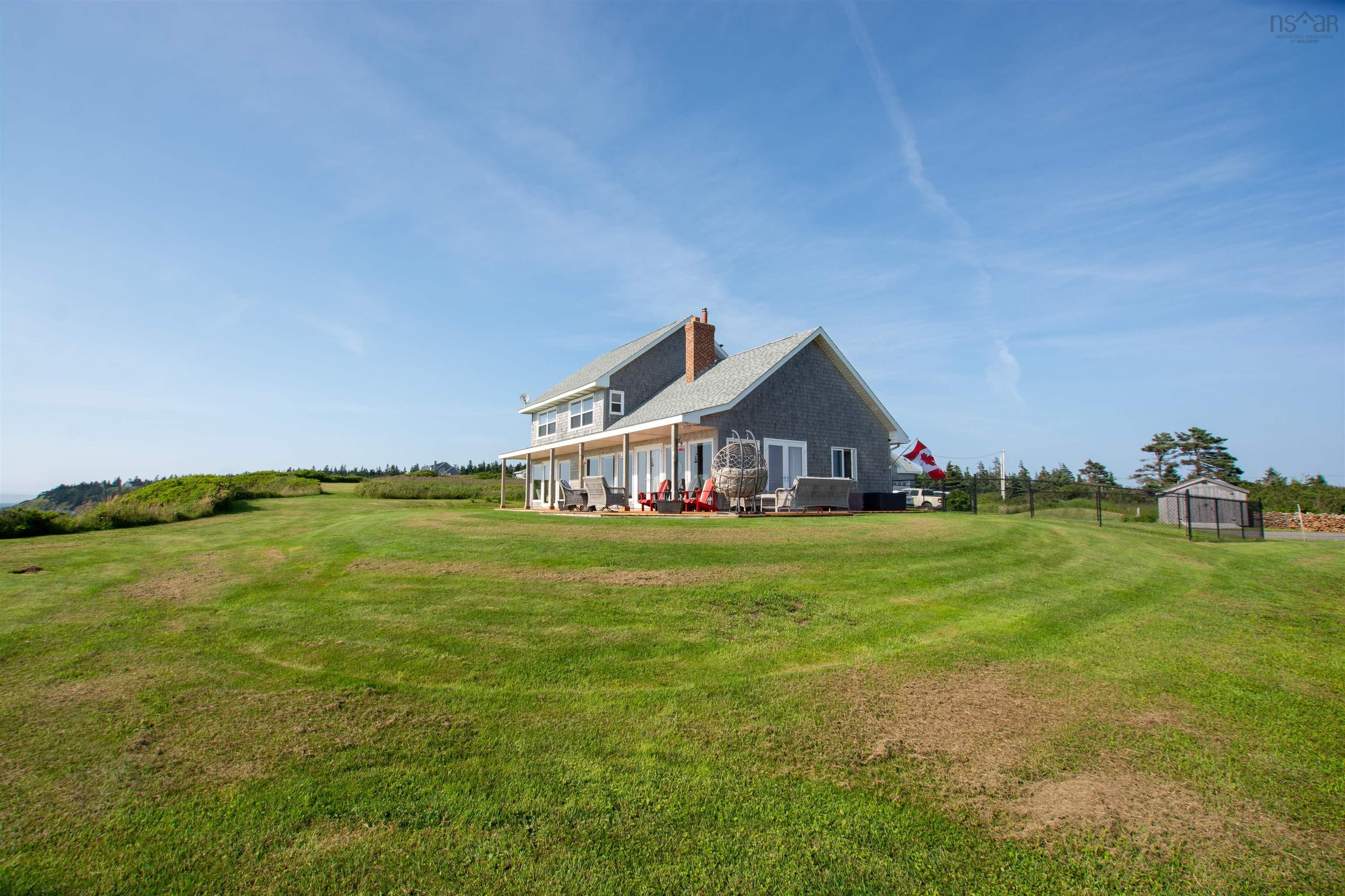 $1,079,000.00: 2435 Main Shore Road, Port Maitland