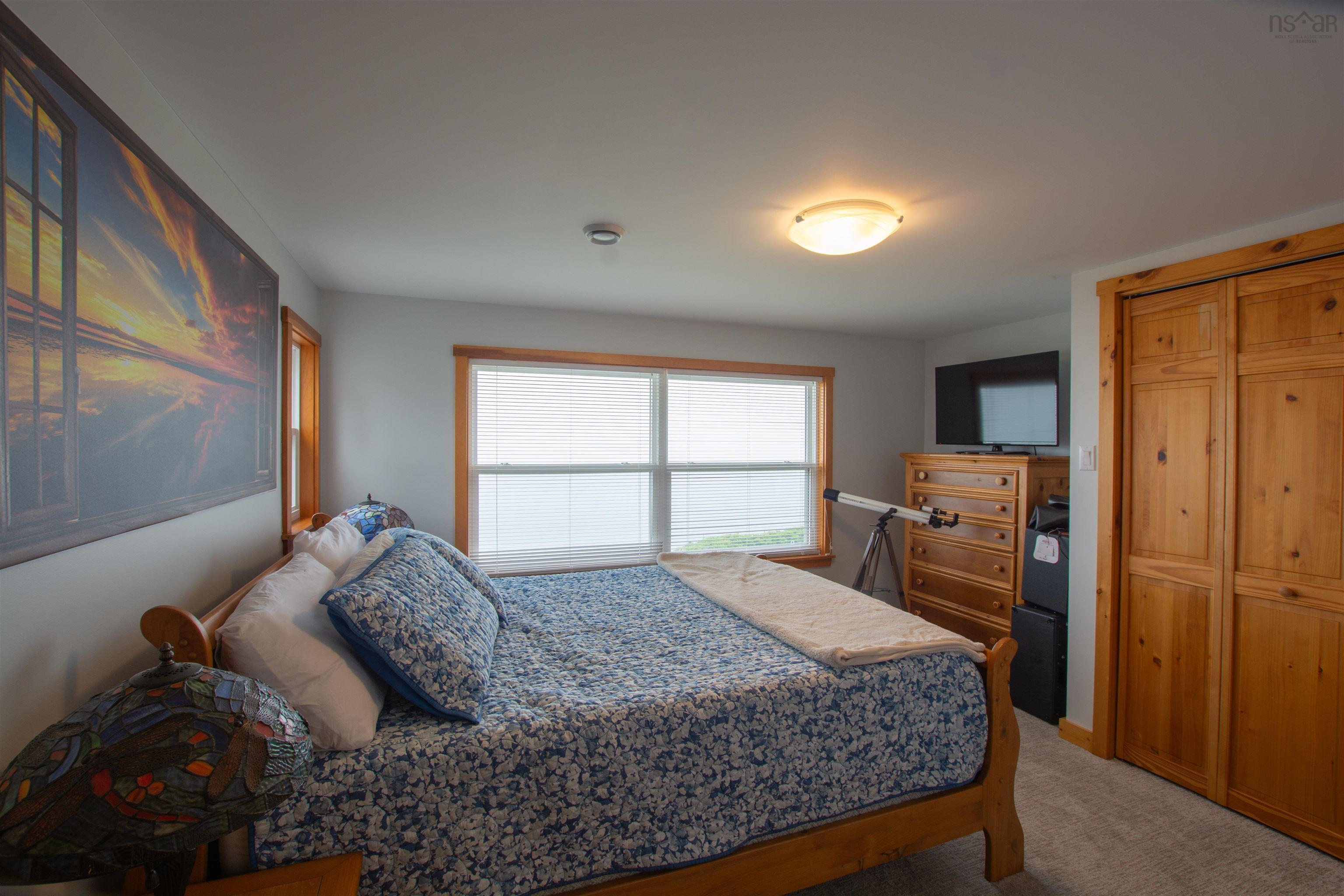 $1,079,000.00: 2435 Main Shore Road, Port Maitland