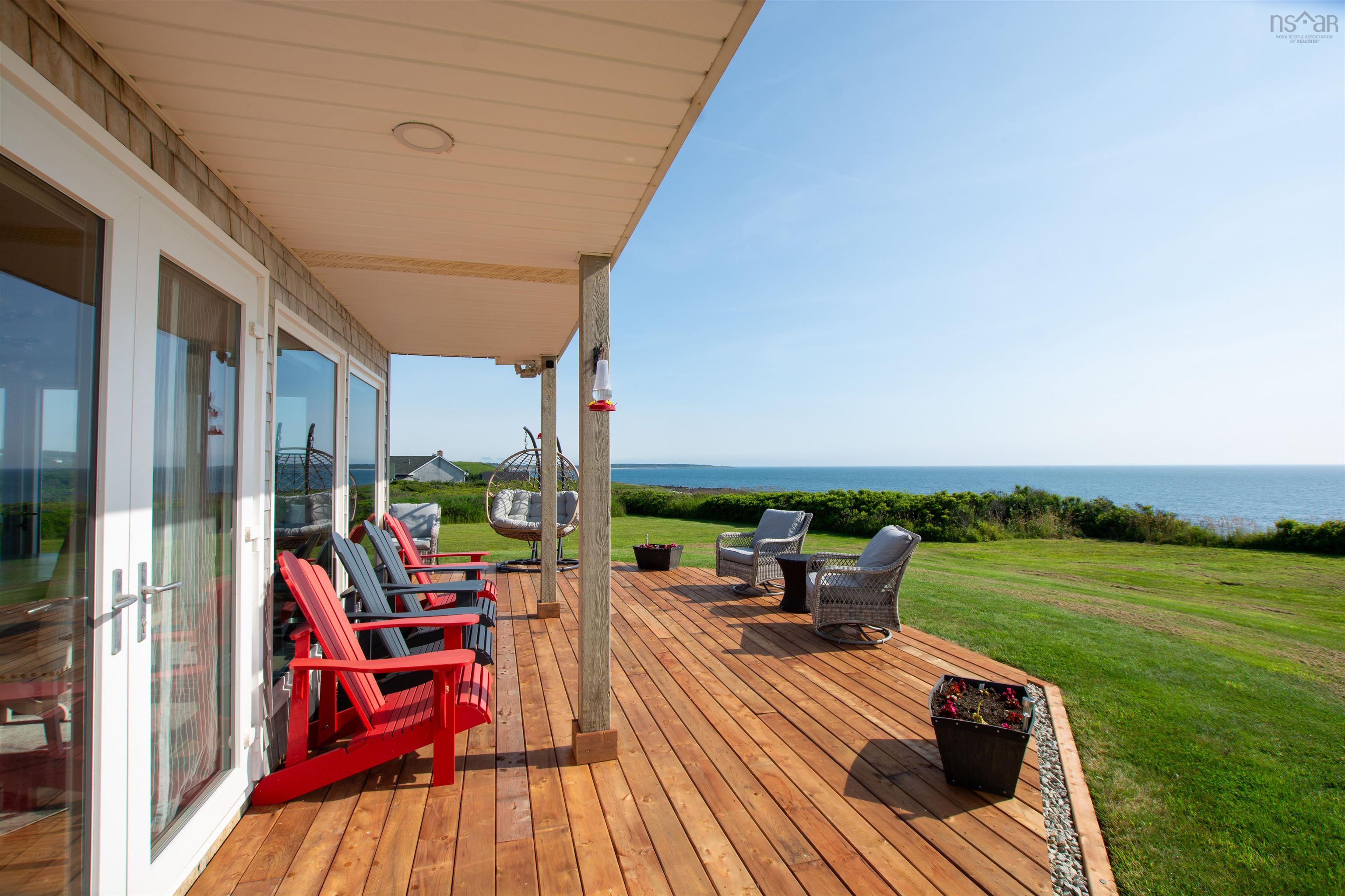 $1,079,000.00: 2435 Main Shore Road, Port Maitland