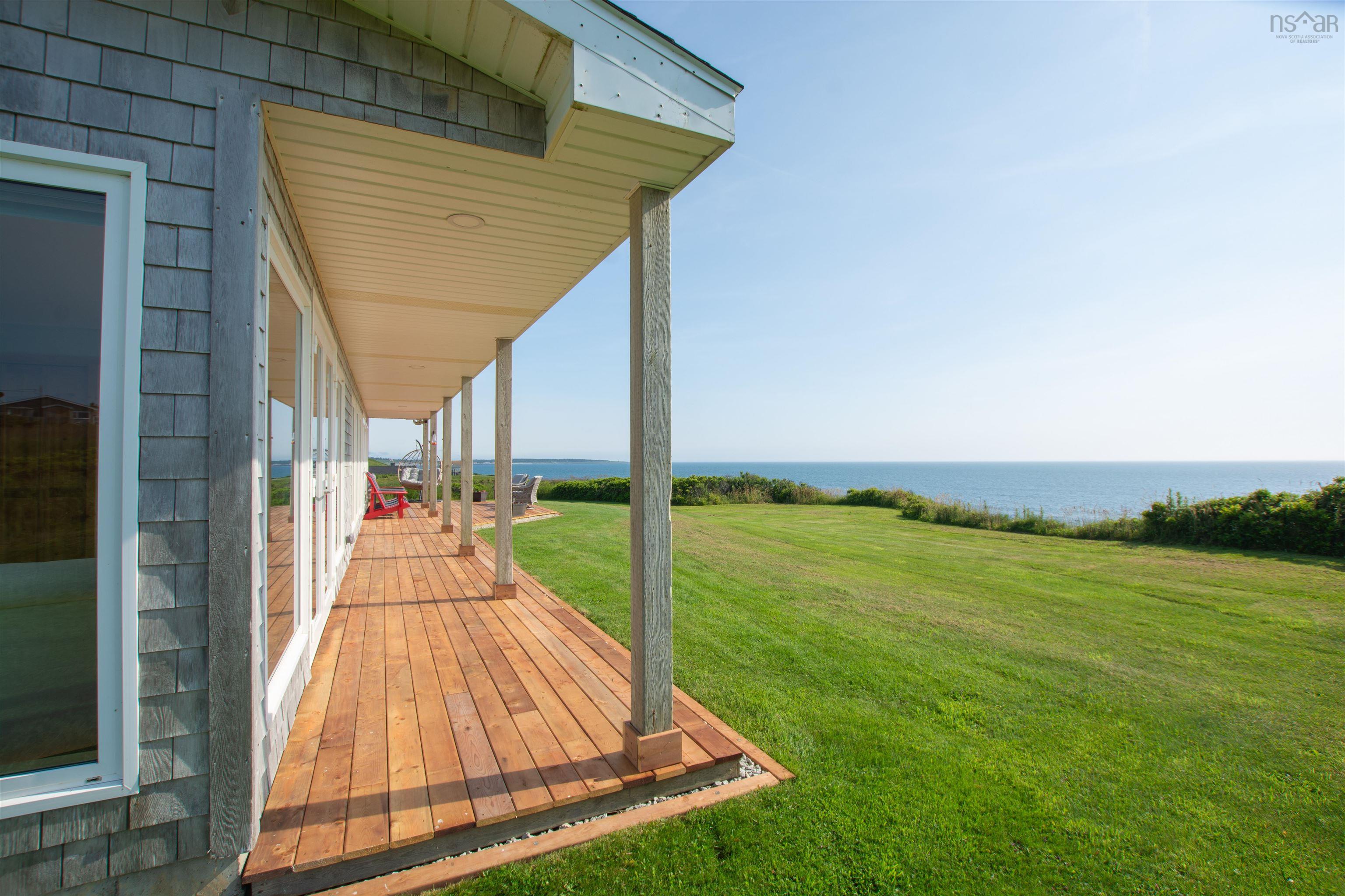 $1,079,000.00: 2435 Main Shore Road, Port Maitland