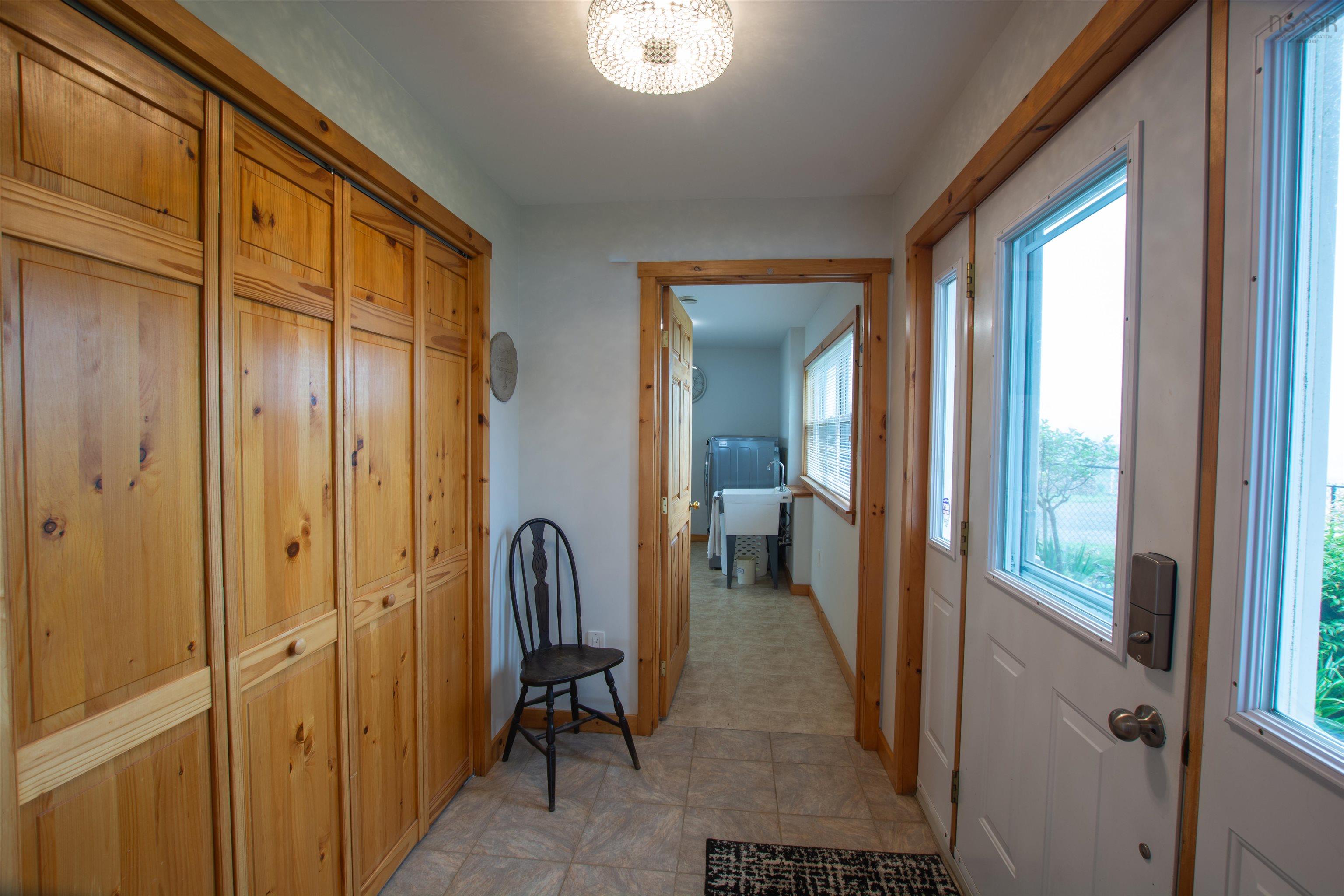 $1,079,000.00: 2435 Main Shore Road, Port Maitland