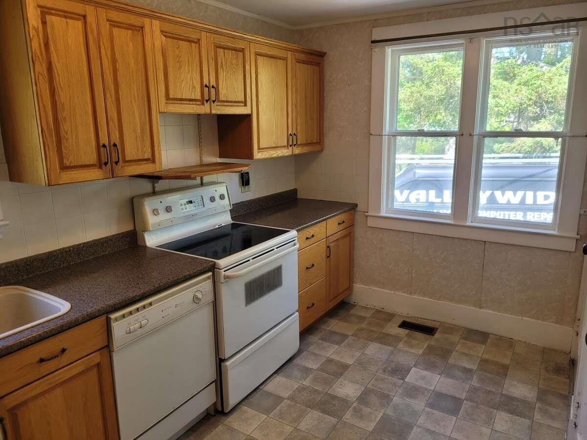 $200,000.00: 2515 Highway 1, Aylesford