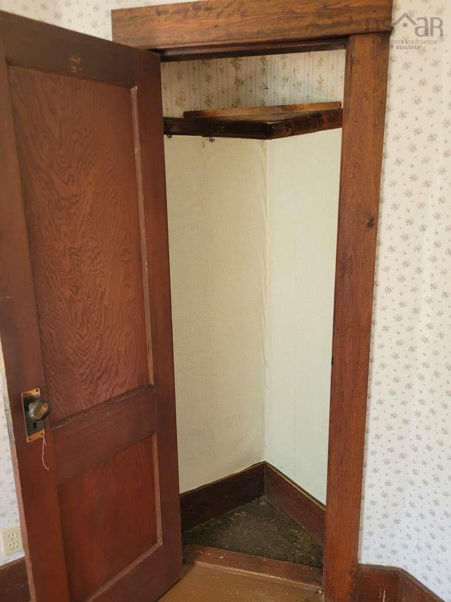 $200,000.00: 2515 Highway 1, Aylesford