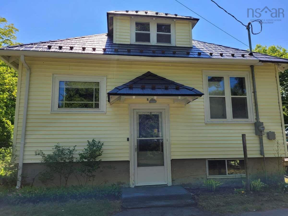 $200,000.00: 2515 Highway 1, Aylesford