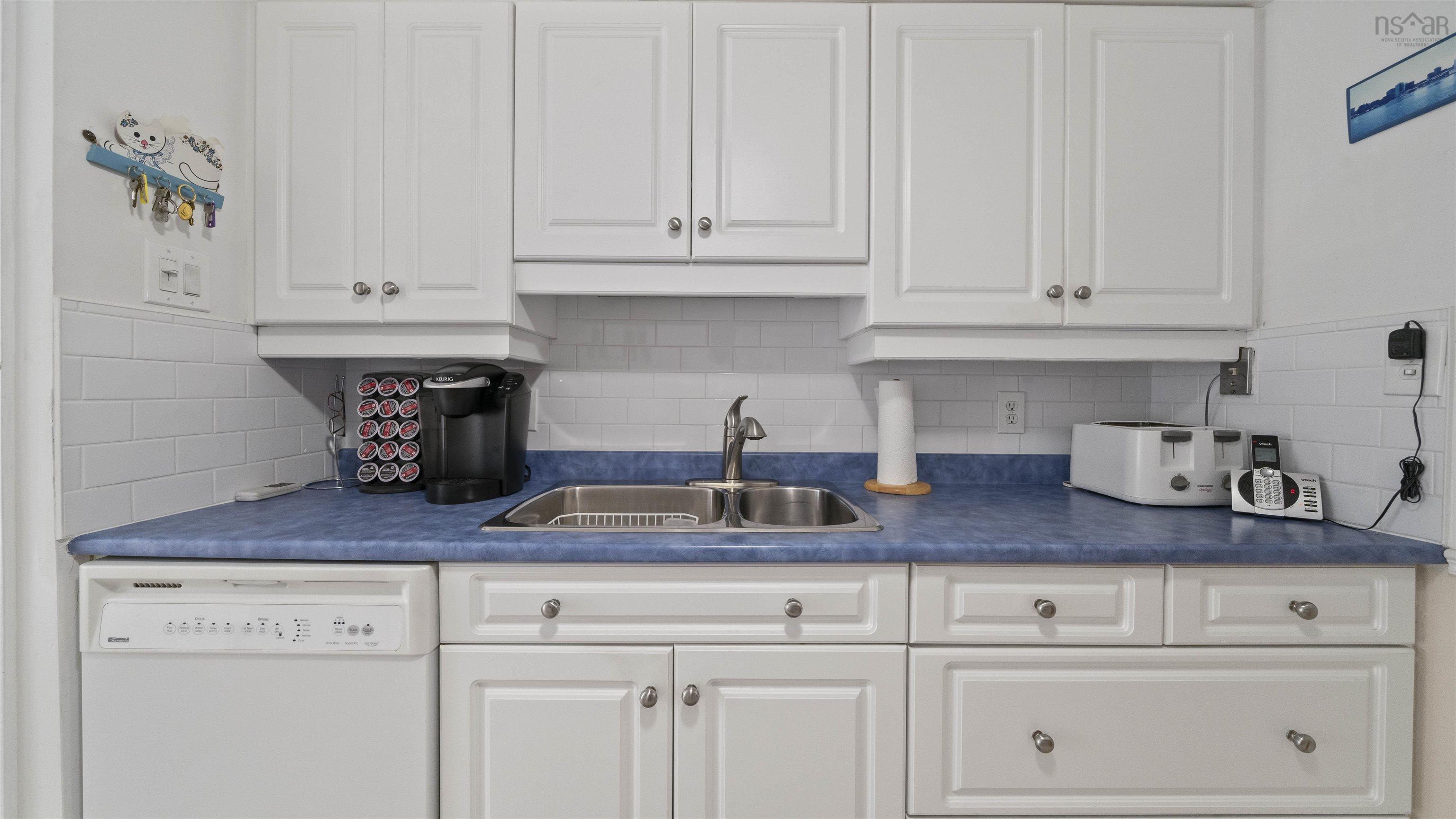 $479,900.00: 38 Garden Court Terrace, Dartmouth