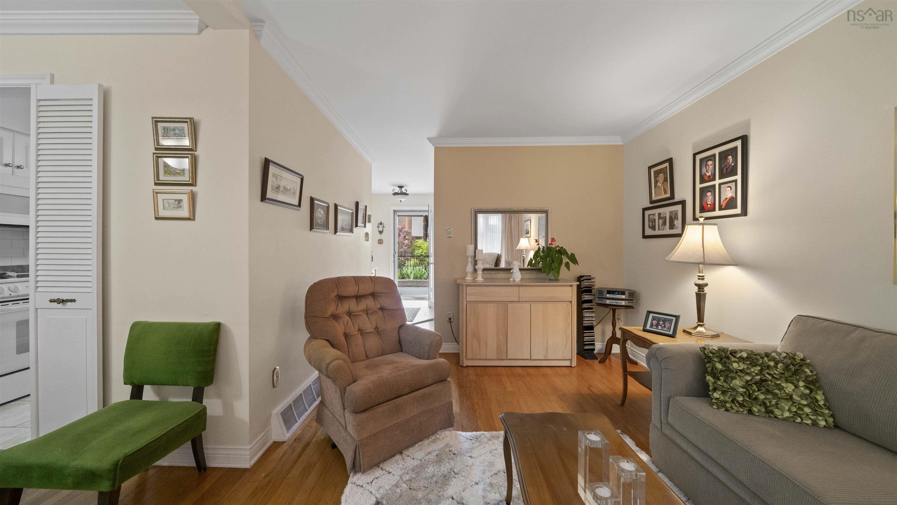 $479,900.00: 38 Garden Court Terrace, Dartmouth