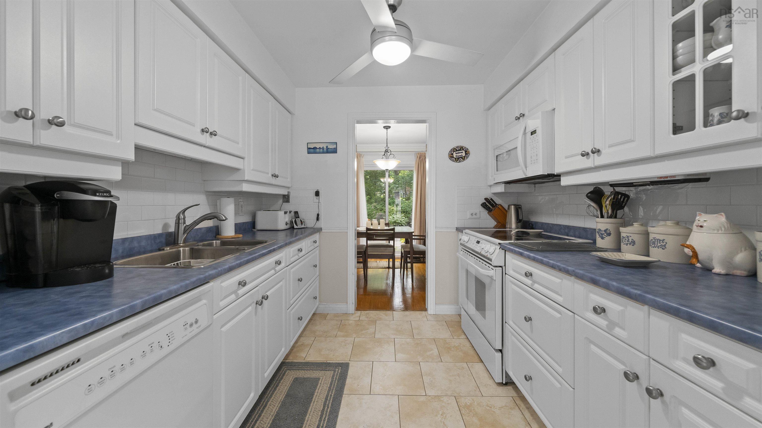 $479,900.00: 38 Garden Court Terrace, Dartmouth