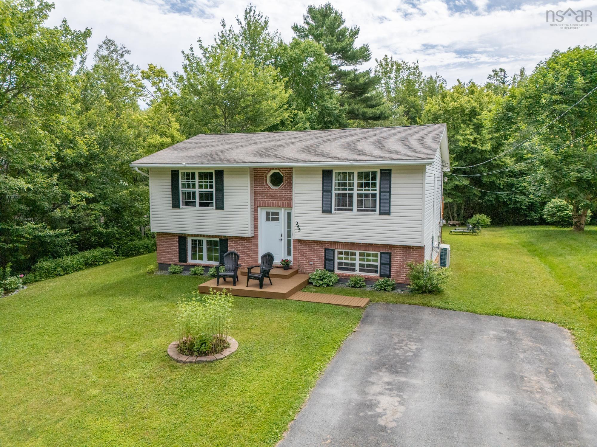 $489,900.00: 245 Springfield Lake Road, Middle Sackville