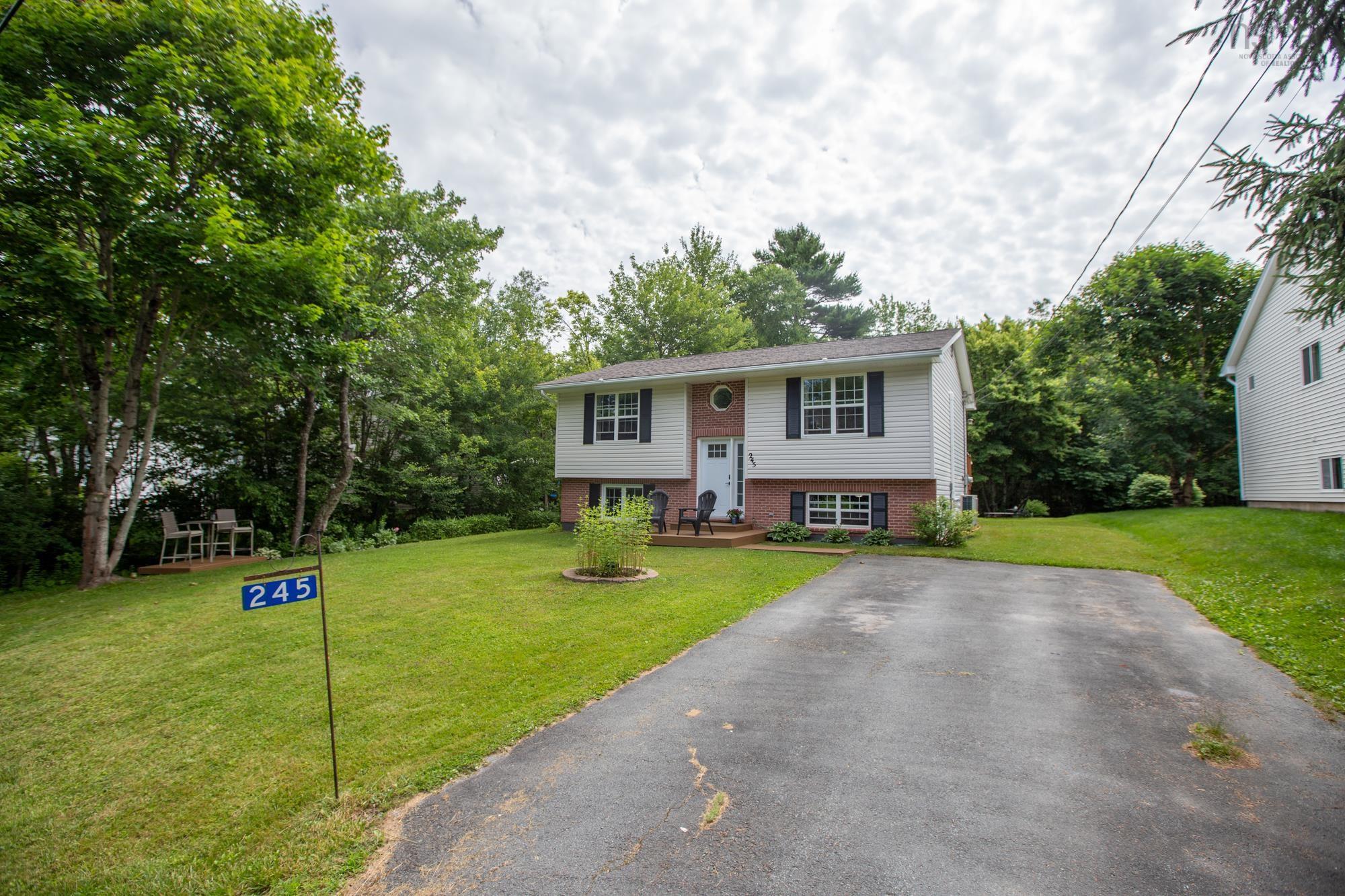 $489,900.00: 245 Springfield Lake Road, Middle Sackville