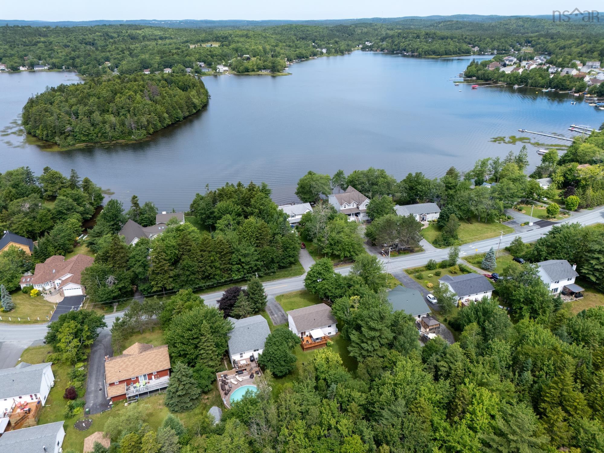 $489,900.00: 245 Springfield Lake Road, Middle Sackville