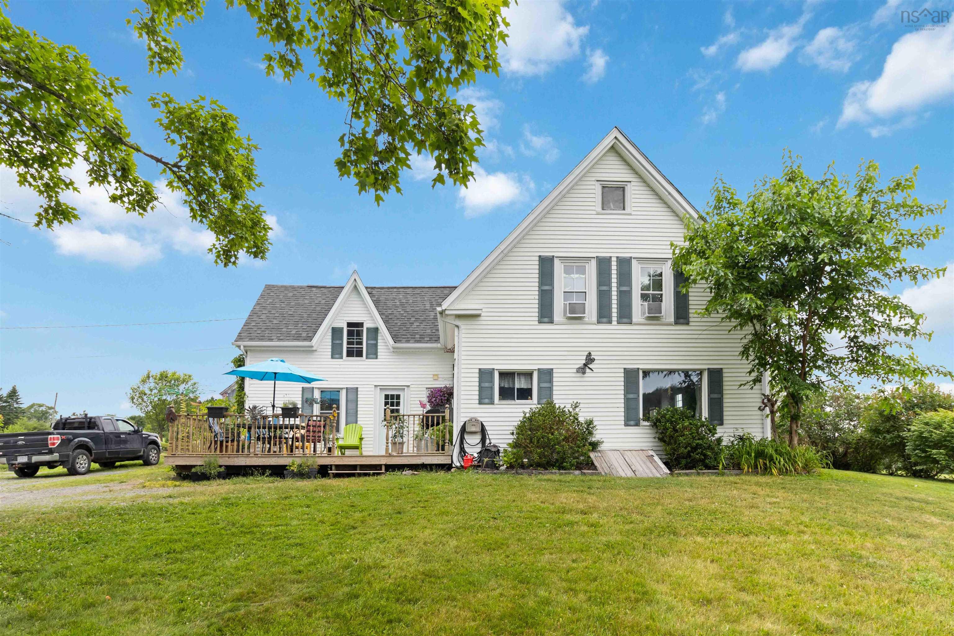 $639,900.00: 417 Penney Road, Upper Northfield