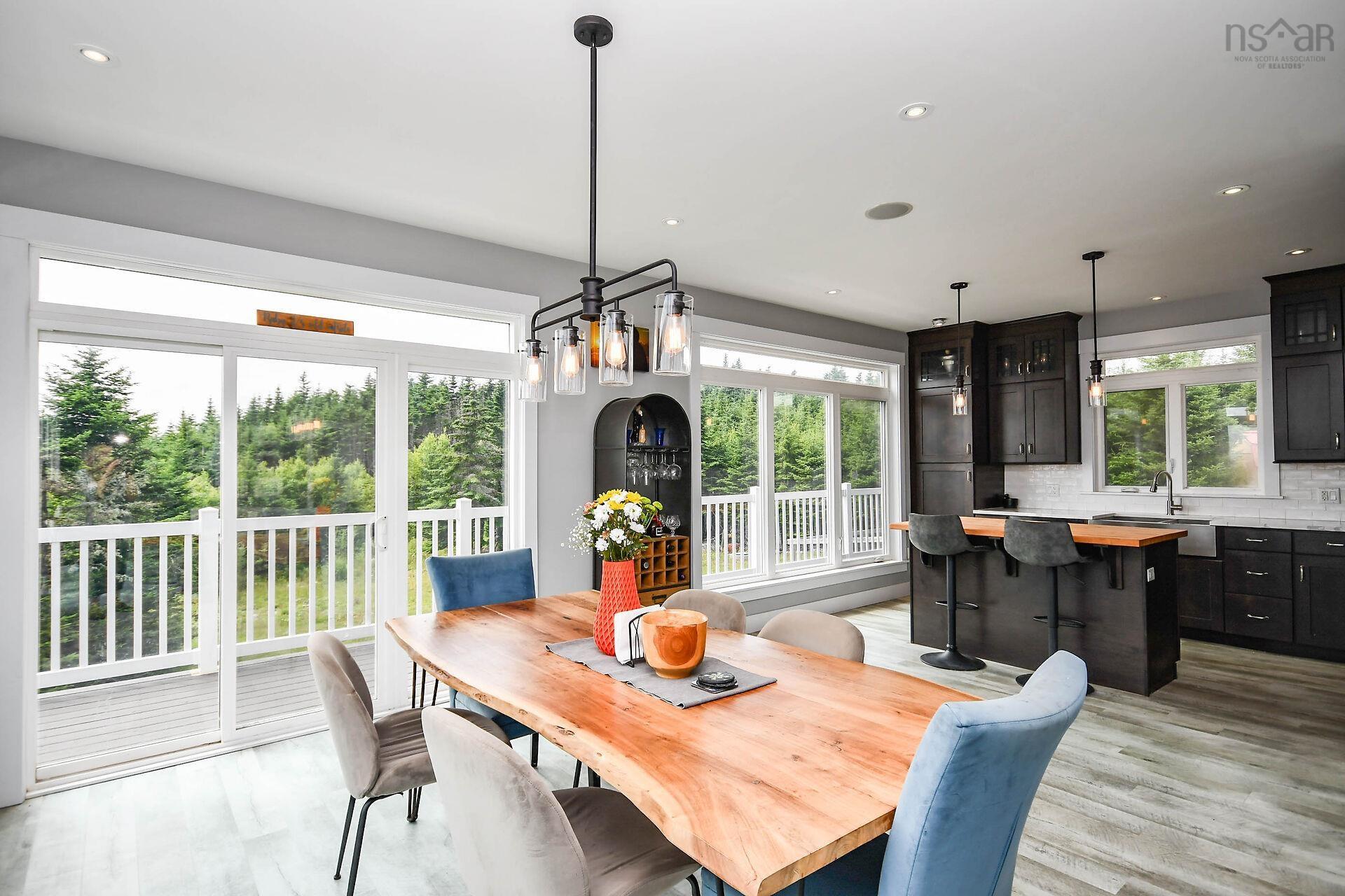 $599,500.00: 54 Old Trunk Road, Oyster Pond