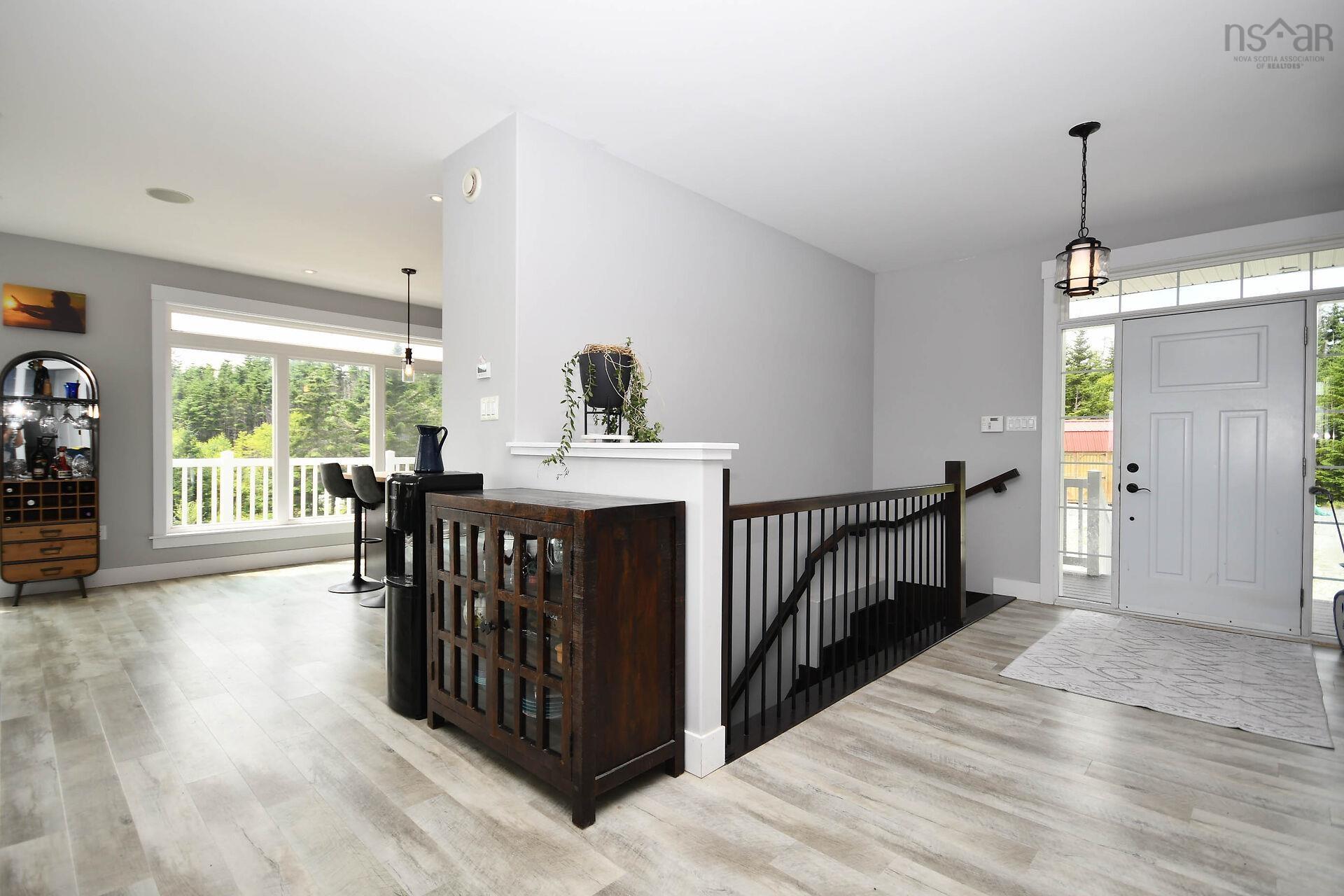 $599,500.00: 54 Old Trunk Road, Oyster Pond