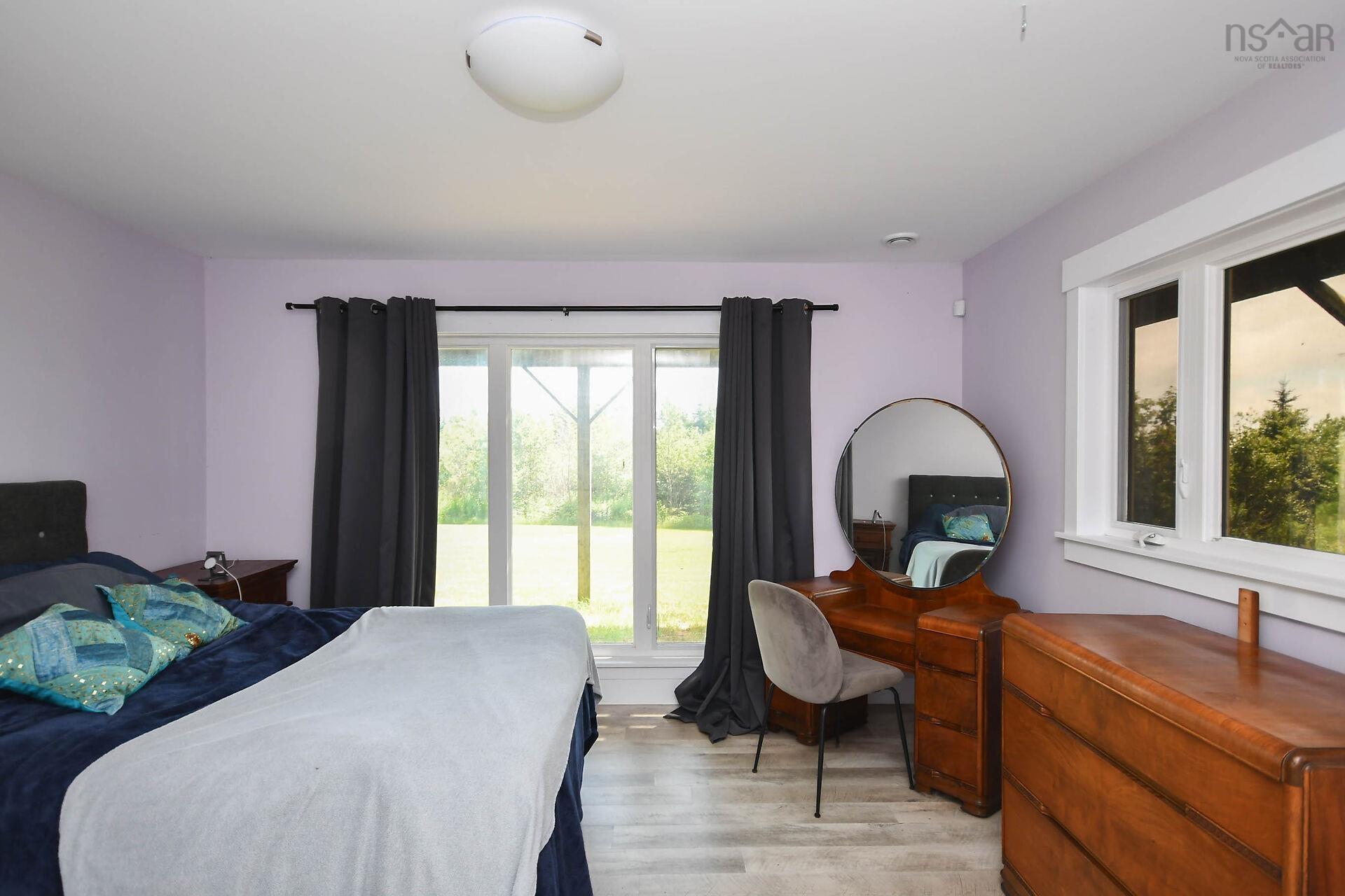 $599,500.00: 54 Old Trunk Road, Oyster Pond