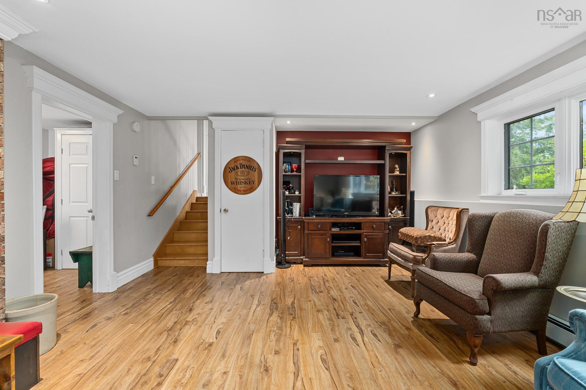 $599,900.00: 576 Lakeview Avenue, Middle Sackville