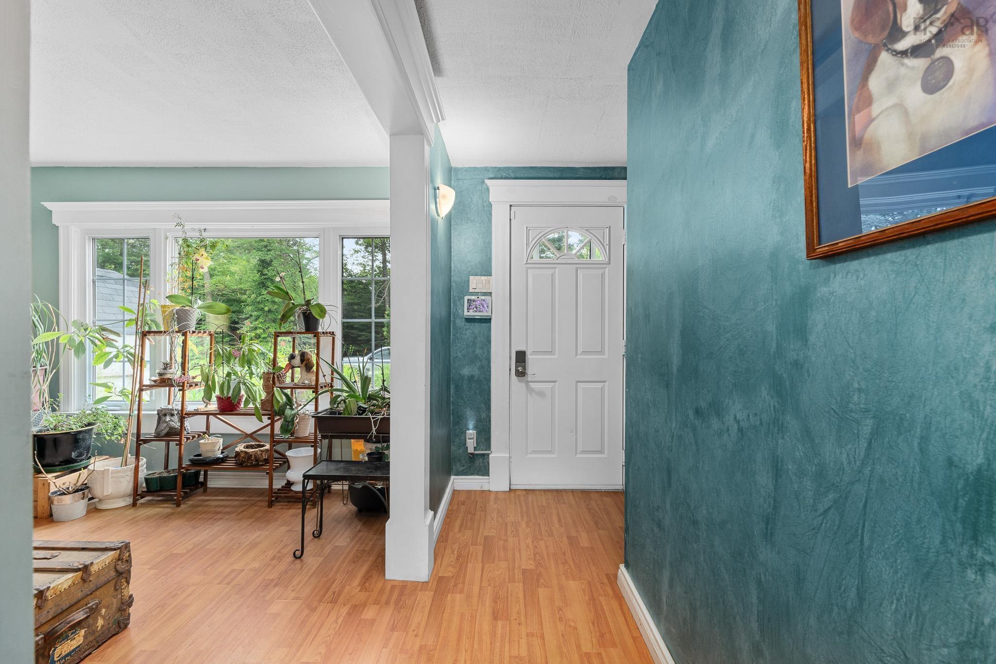 $599,900.00: 576 Lakeview Avenue, Middle Sackville