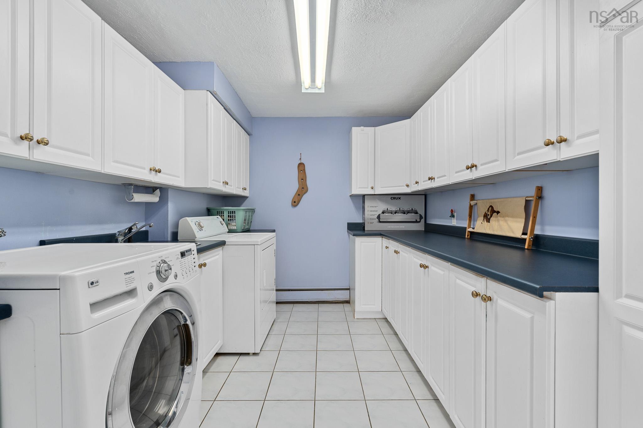 $599,900.00: 576 Lakeview Avenue, Middle Sackville