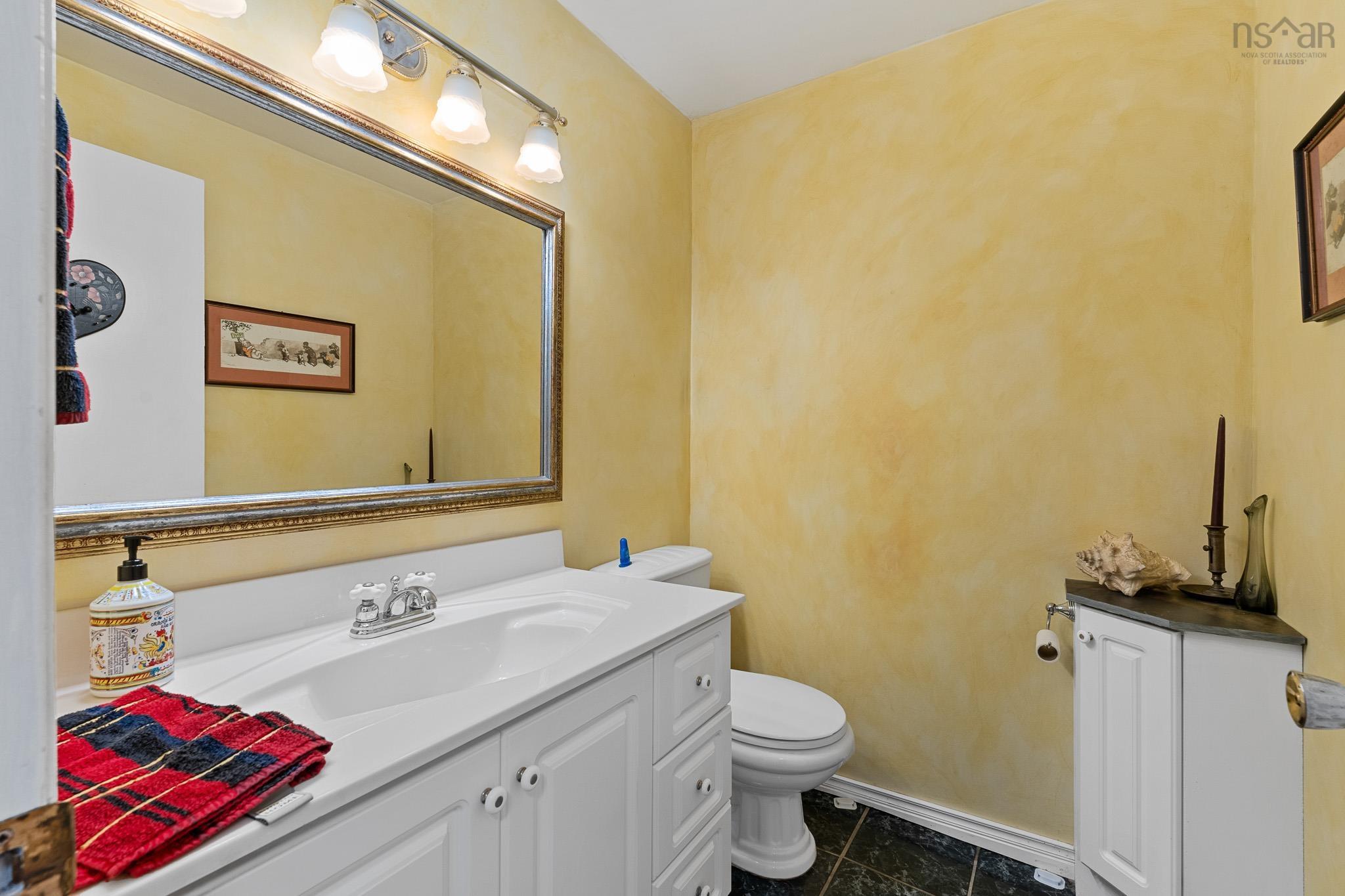 $599,900.00: 576 Lakeview Avenue, Middle Sackville