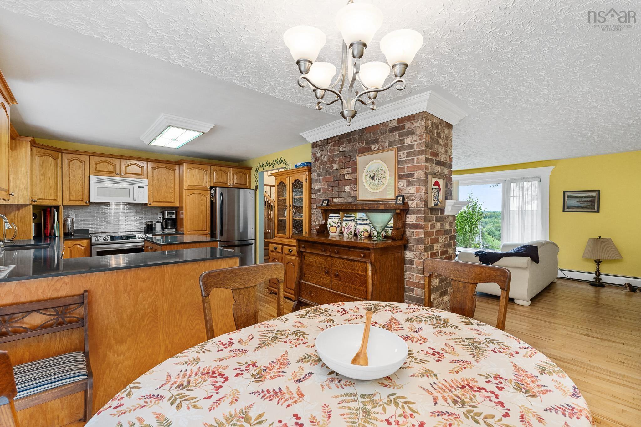 $599,900.00: 576 Lakeview Avenue, Middle Sackville