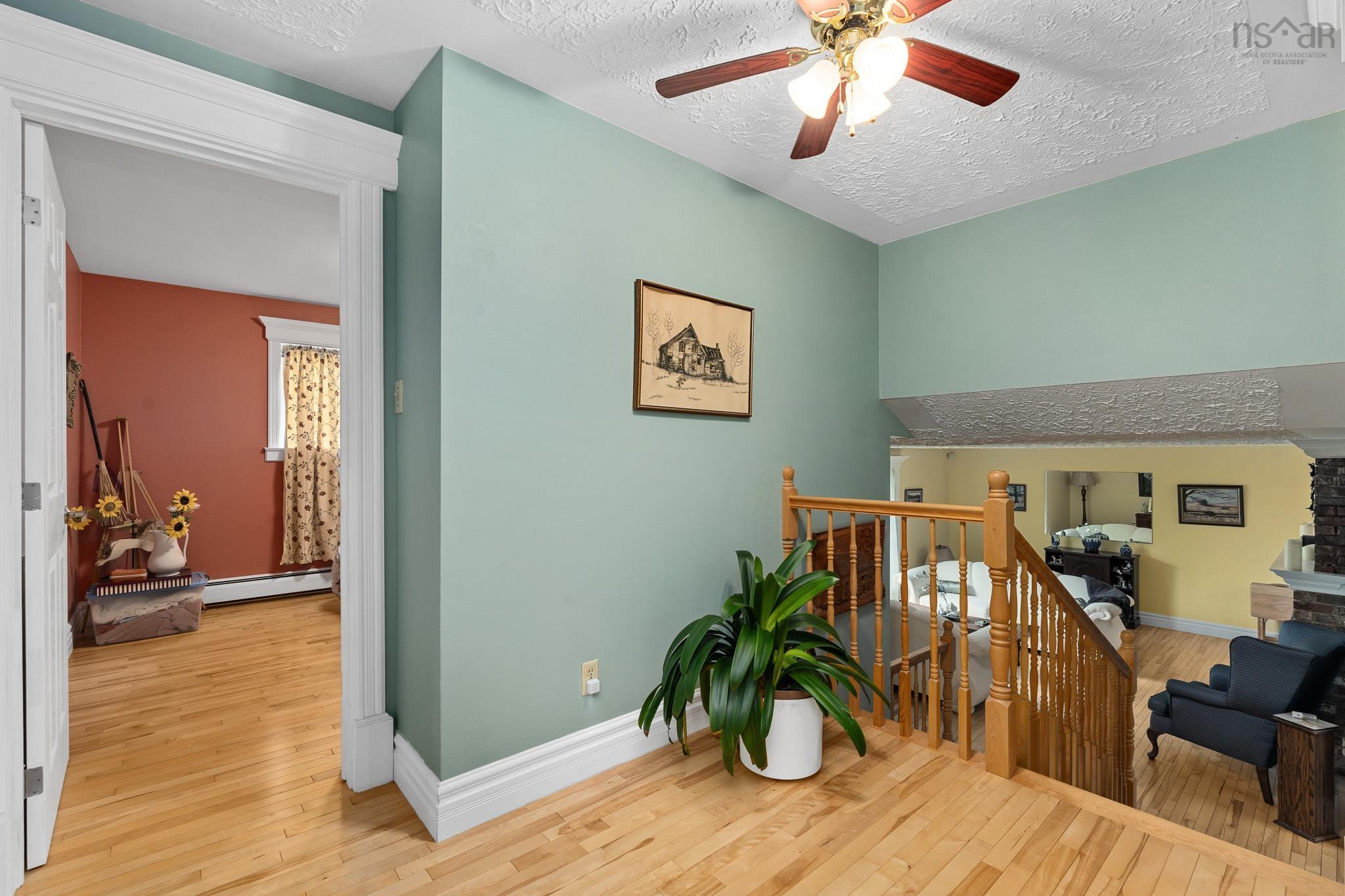 $599,900.00: 576 Lakeview Avenue, Middle Sackville