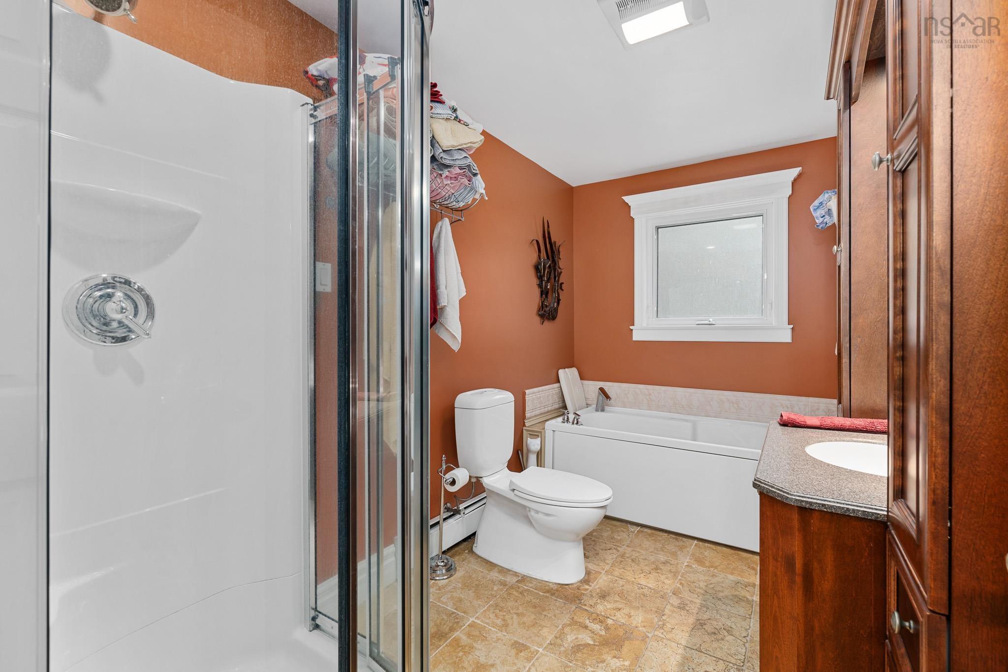 $599,900.00: 576 Lakeview Avenue, Middle Sackville