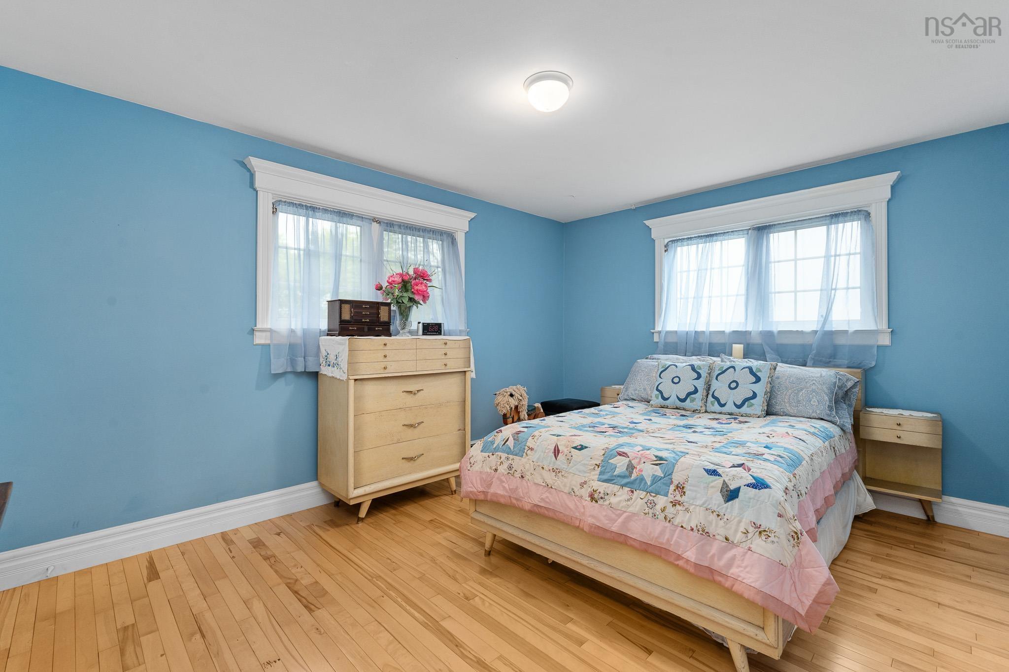 $599,900.00: 576 Lakeview Avenue, Middle Sackville