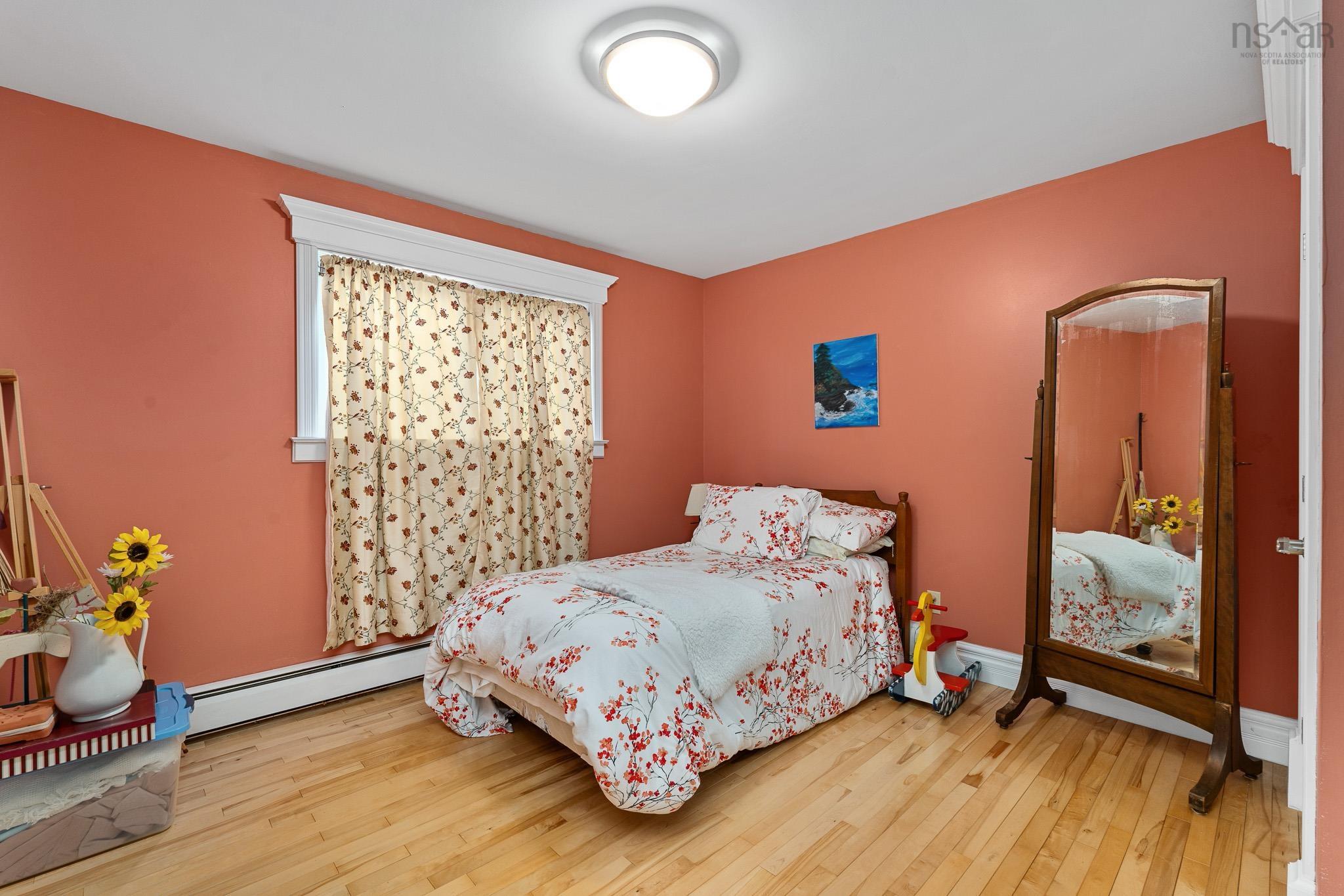 $599,900.00: 576 Lakeview Avenue, Middle Sackville