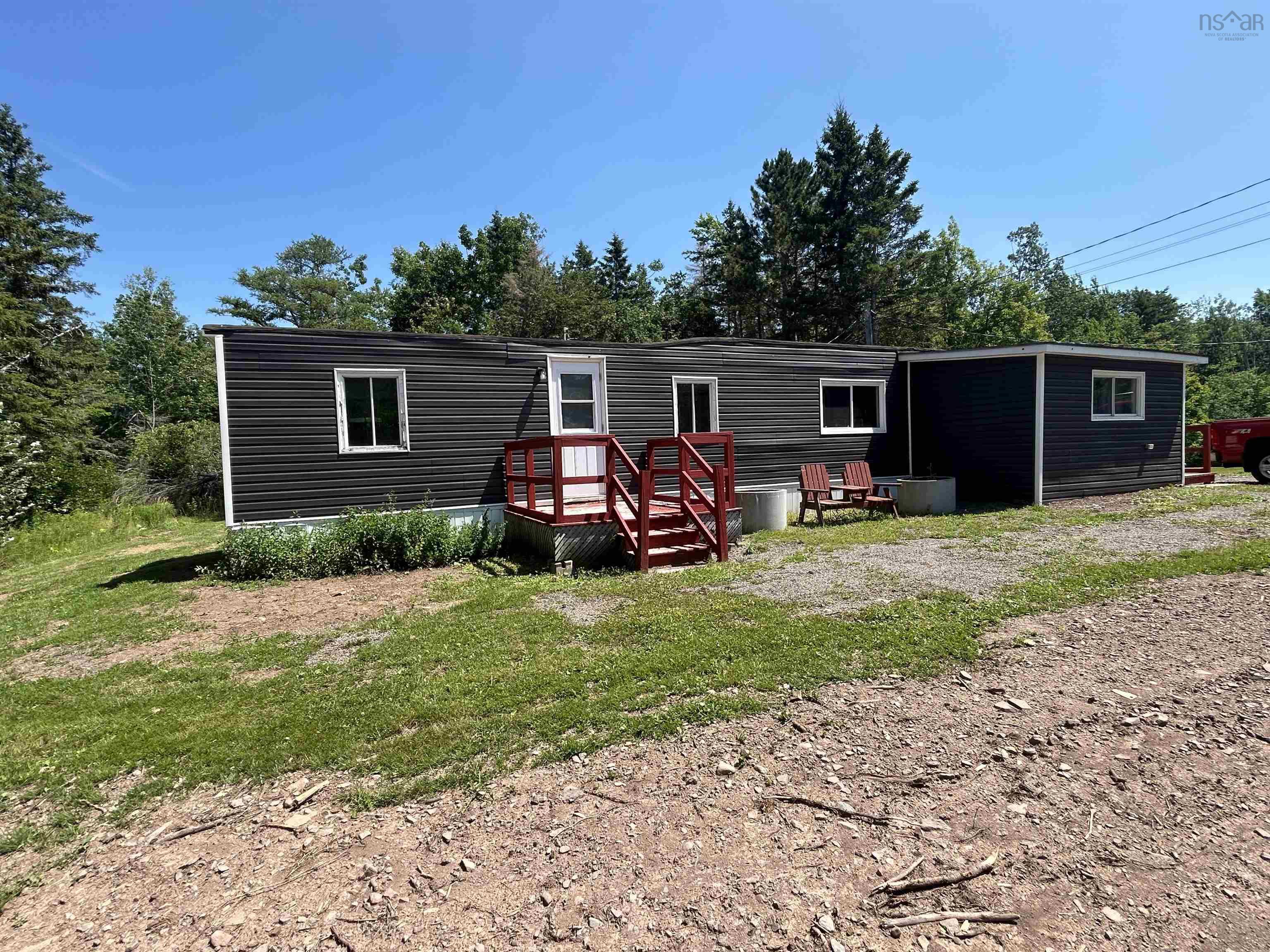 $84,900.00: 4452 East River East Side Road, Plymouth