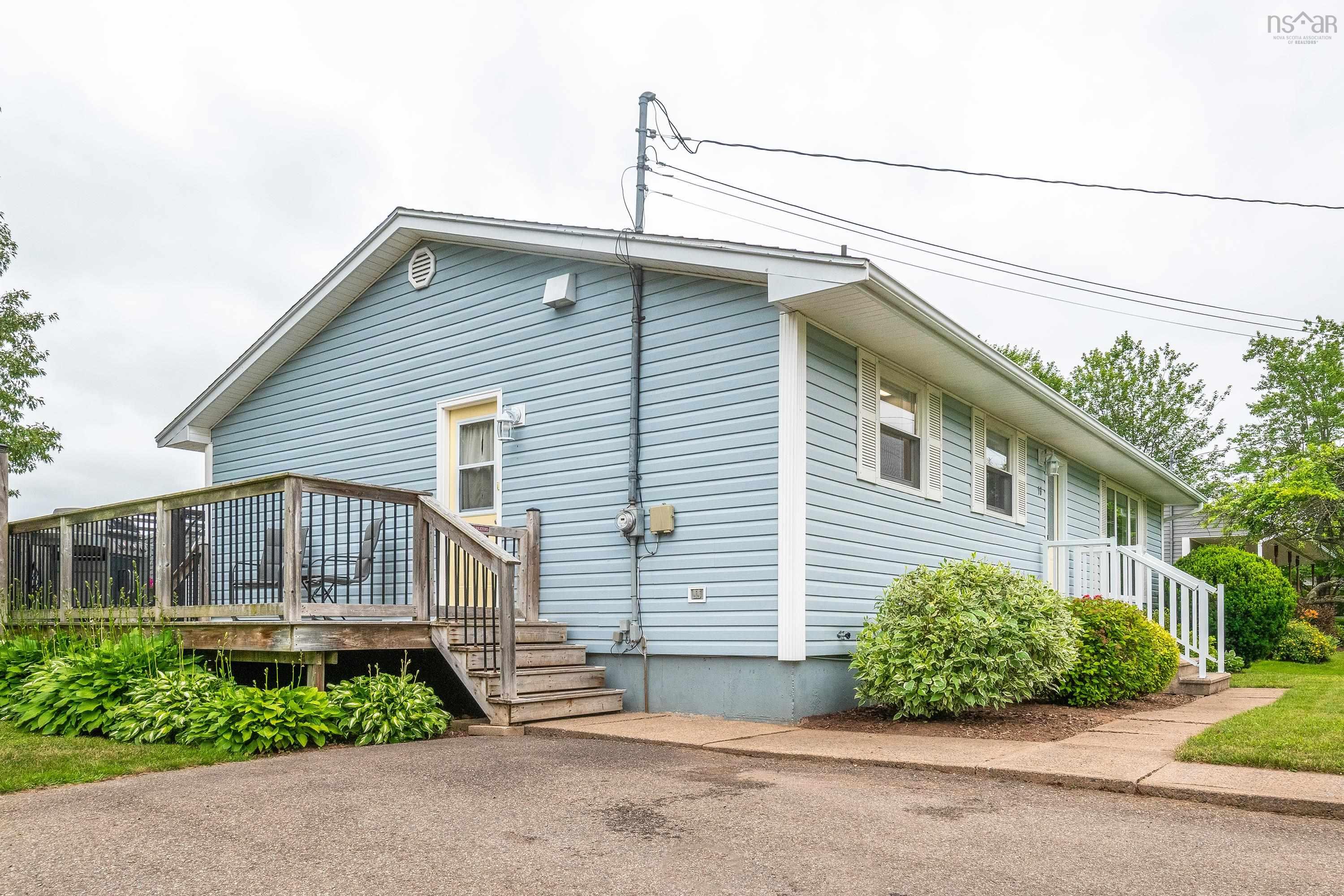 $438,000.00: 10 Bezanson Drive, Berwick