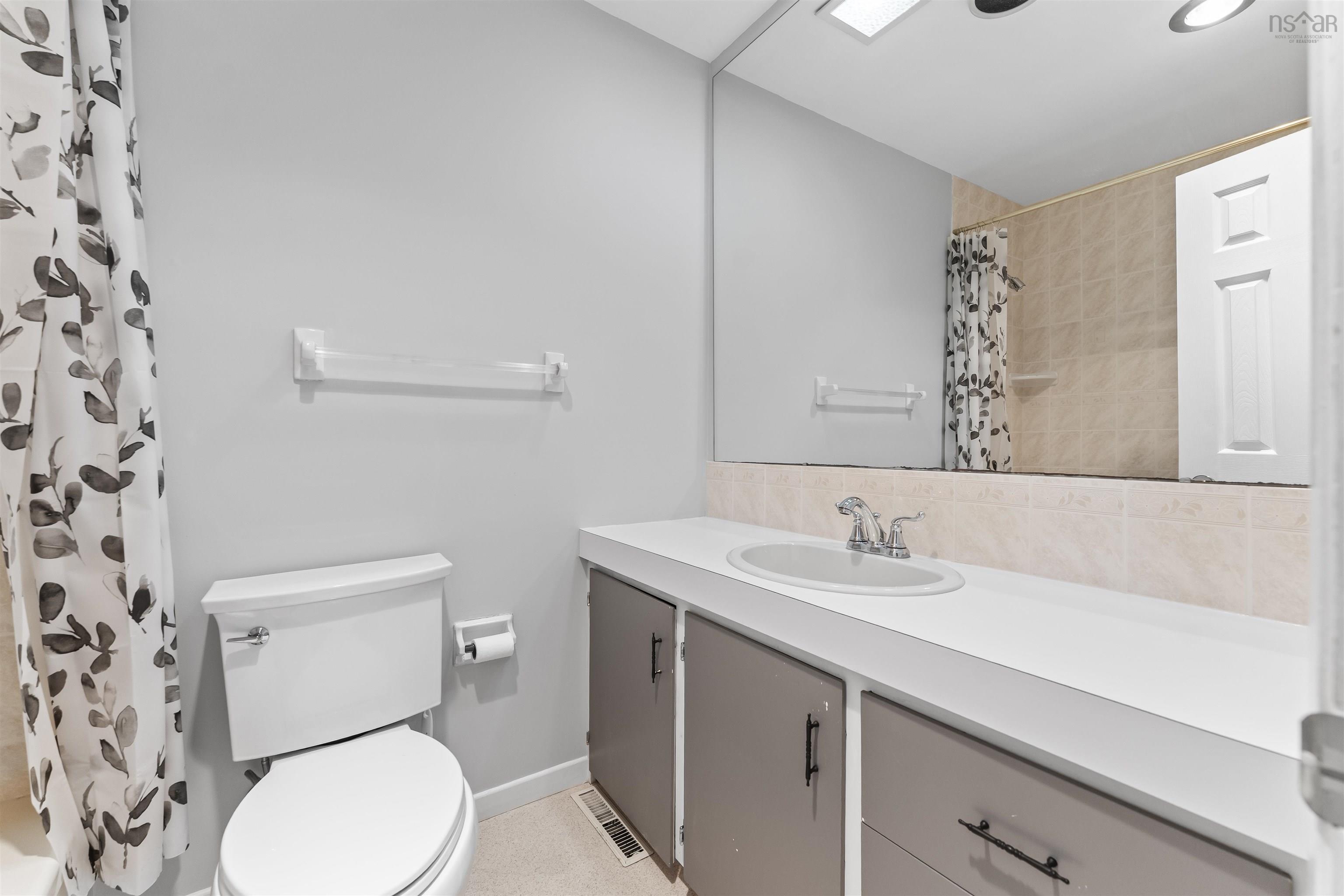 $849,900.00: 1582 John Brackett Drive, Herring Cove