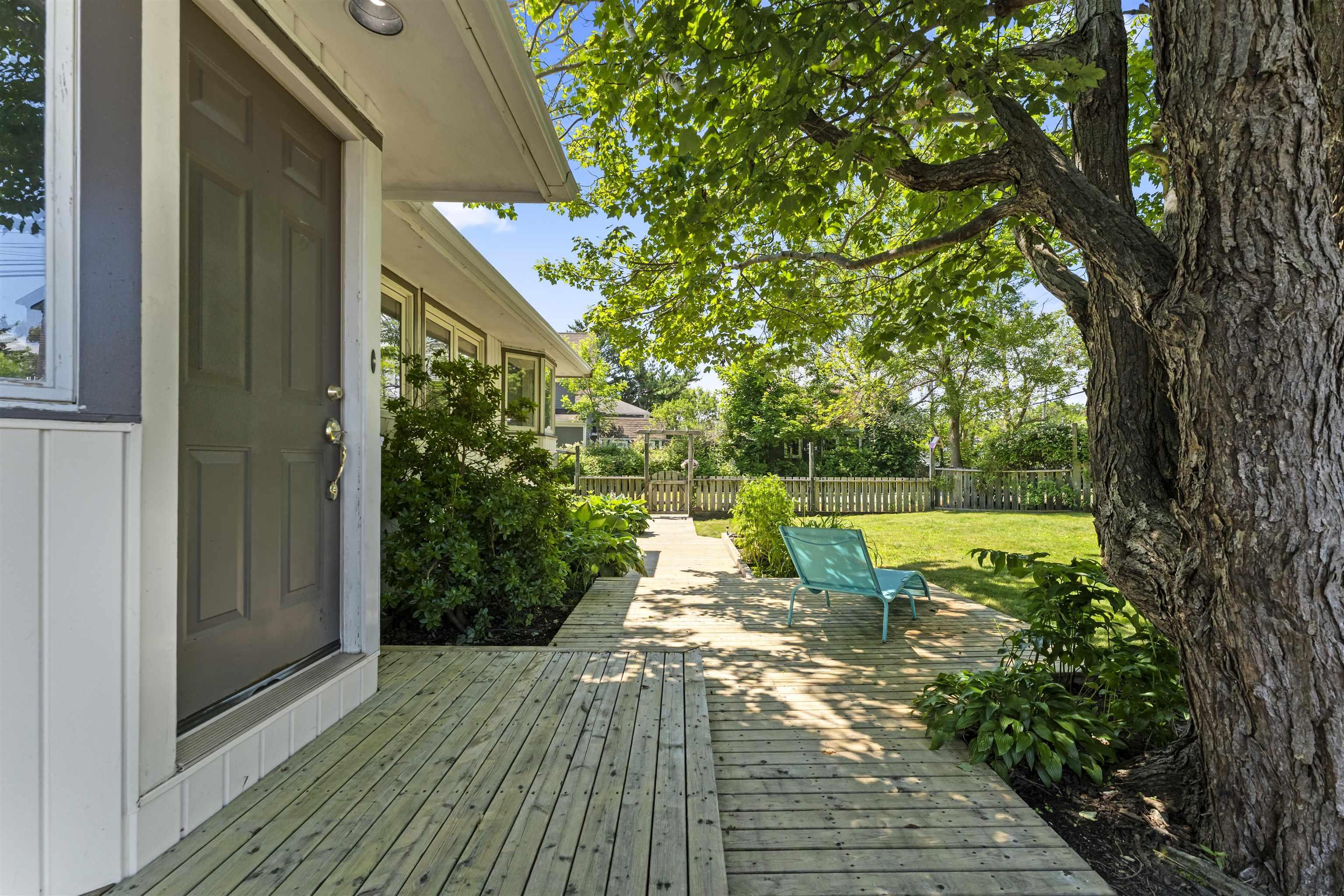 $849,900.00: 1582 John Brackett Drive, Herring Cove