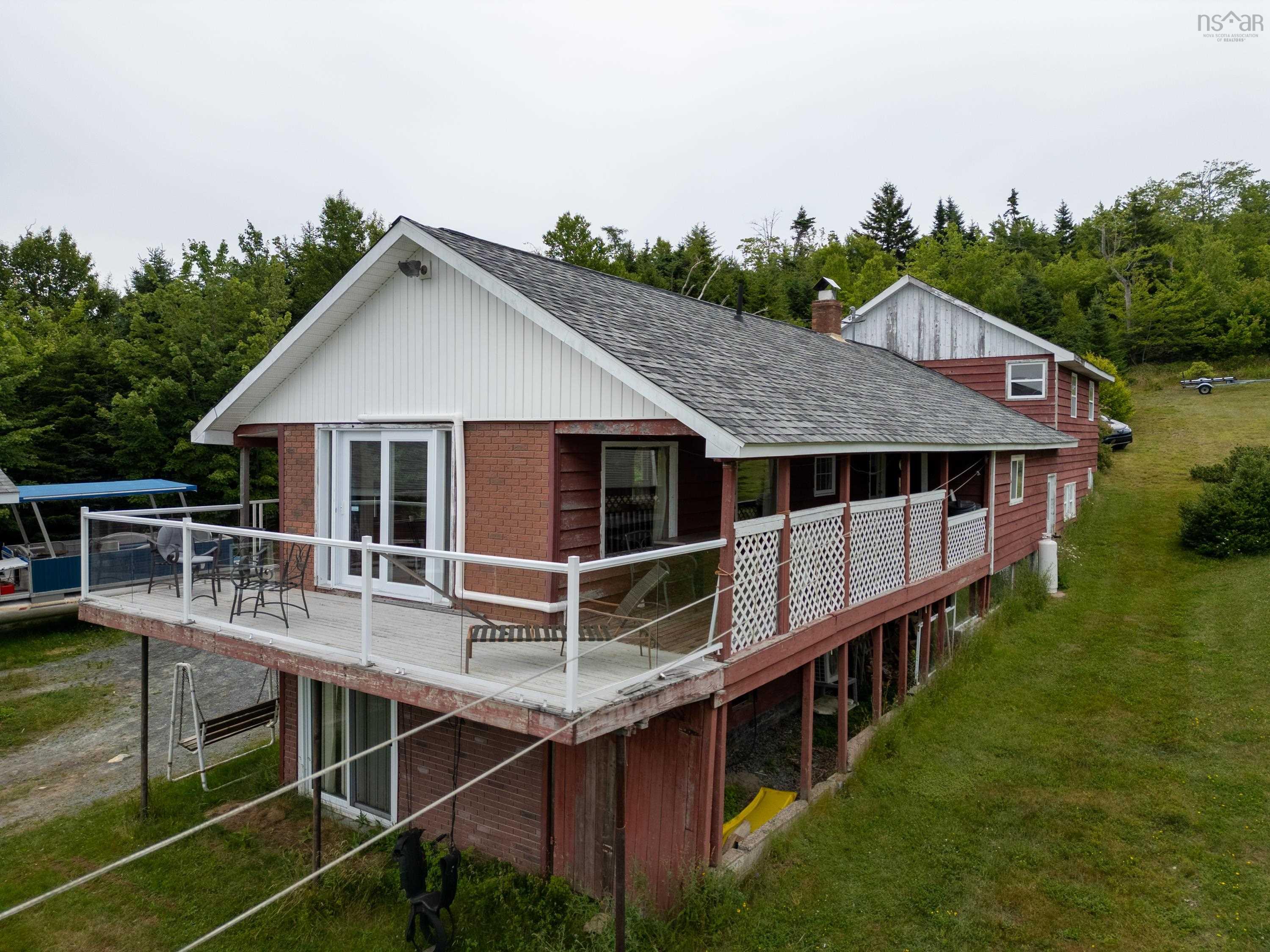 $459,900.00: 130 Whisper Ridge, Porters Lake