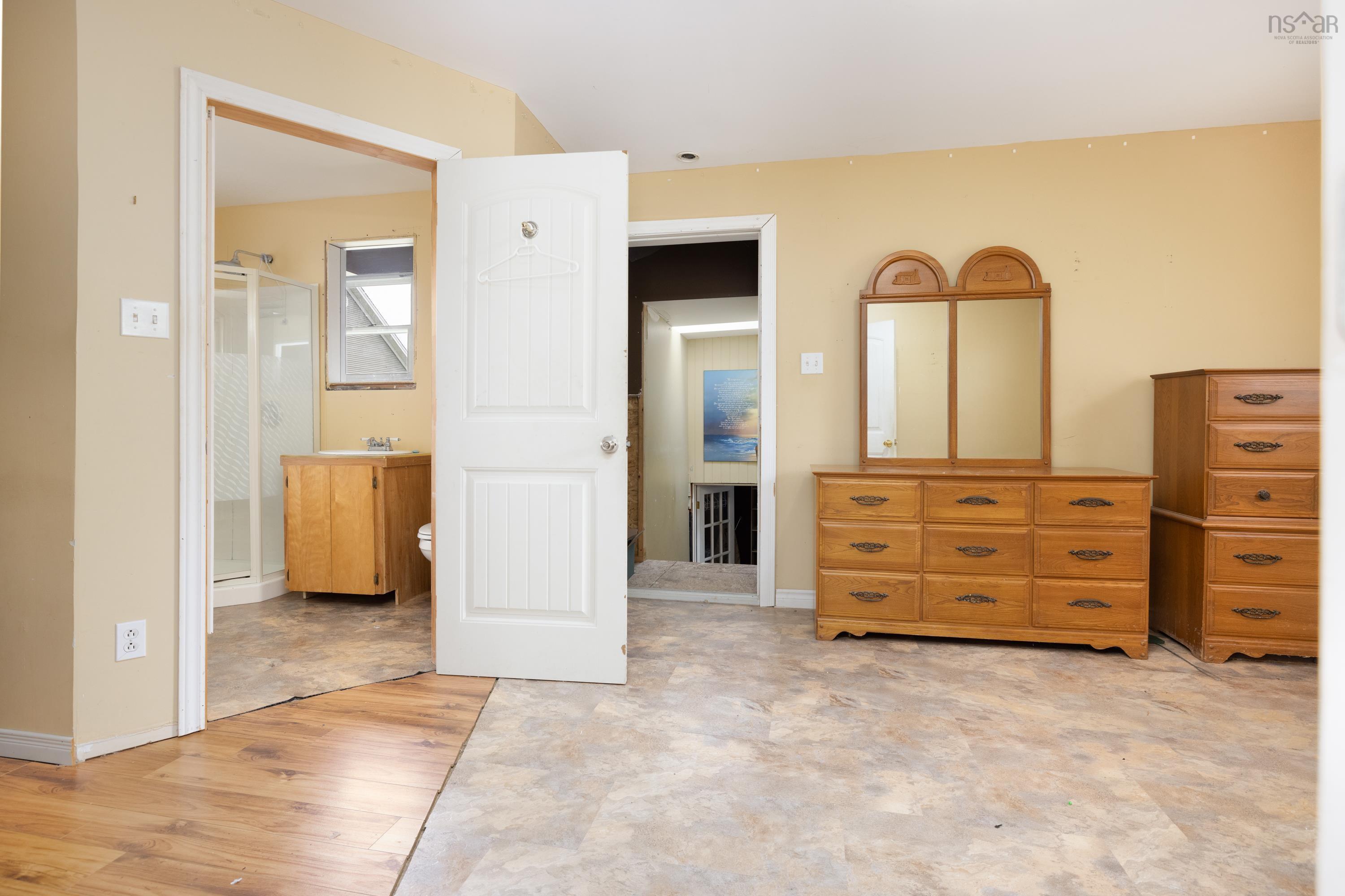 $459,900.00: 130 Whisper Ridge, Porters Lake