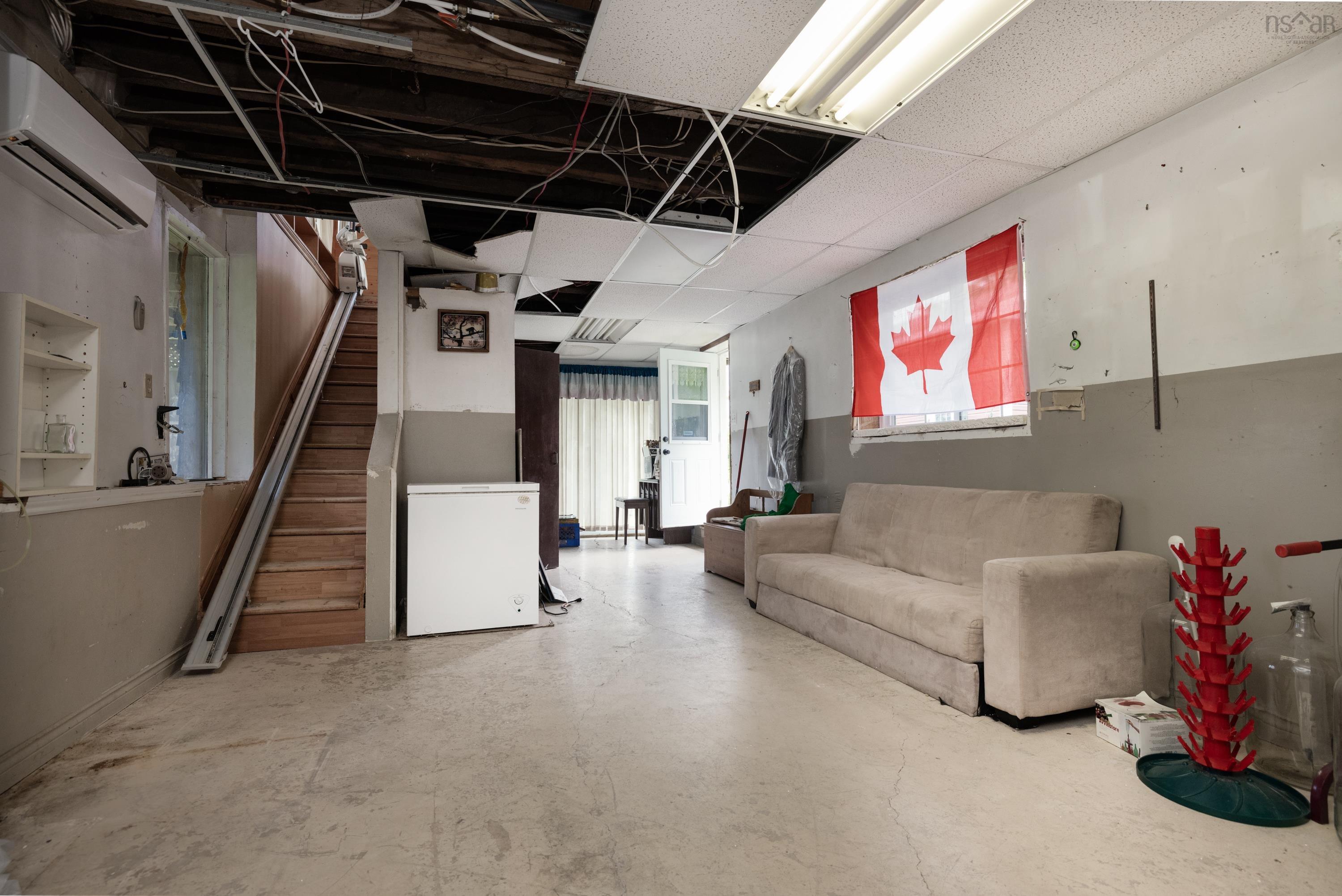 $459,900.00: 130 Whisper Ridge, Porters Lake