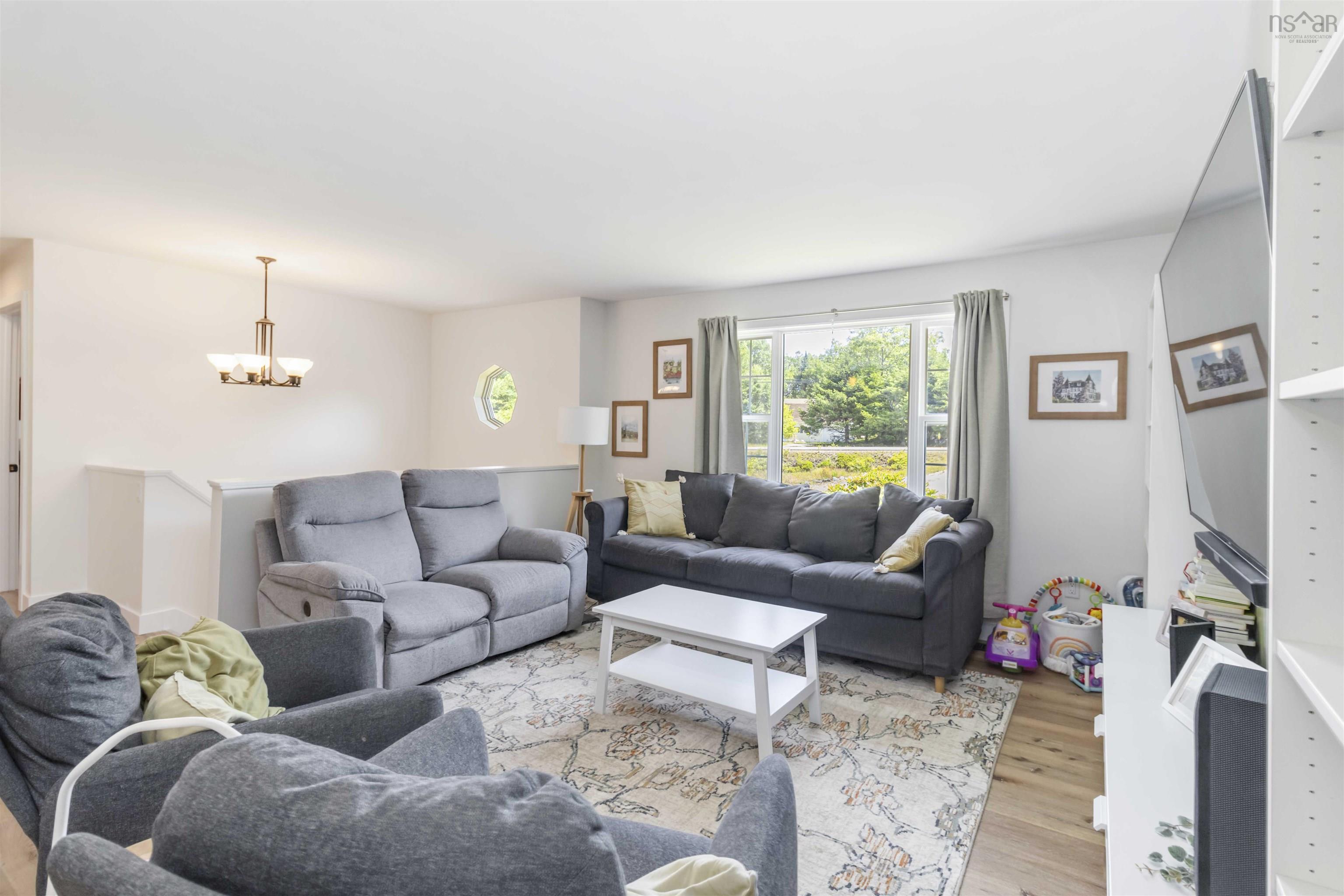 $429,900.00: 473 Highway 12, Chester Basin