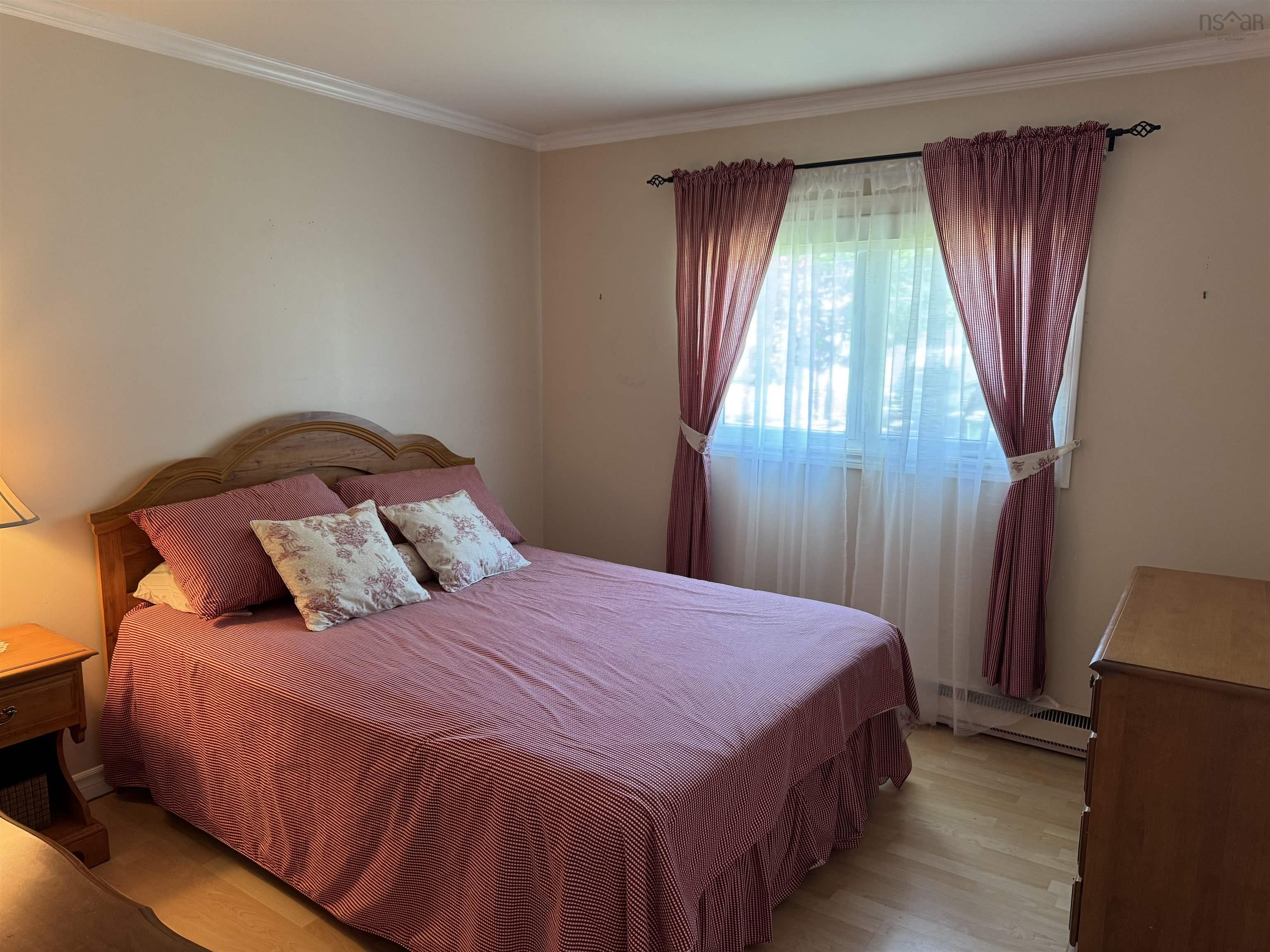 $374,500.00: 33 Birch Hill Drive, Stellarton